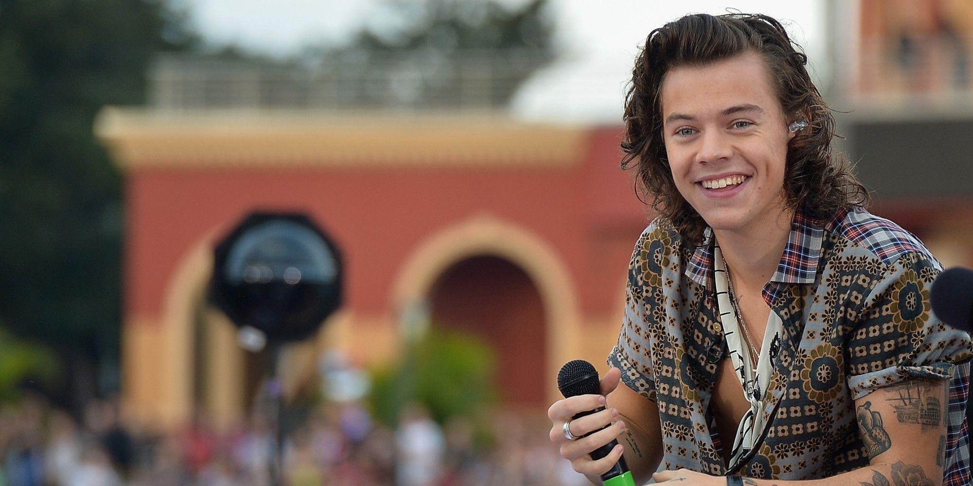 2000x1000 Harry Styles Computer Background. Harry Styles Look for Wallpaper, Visual Styles Wallpaper and I Love You Harry Styles Wallpaper