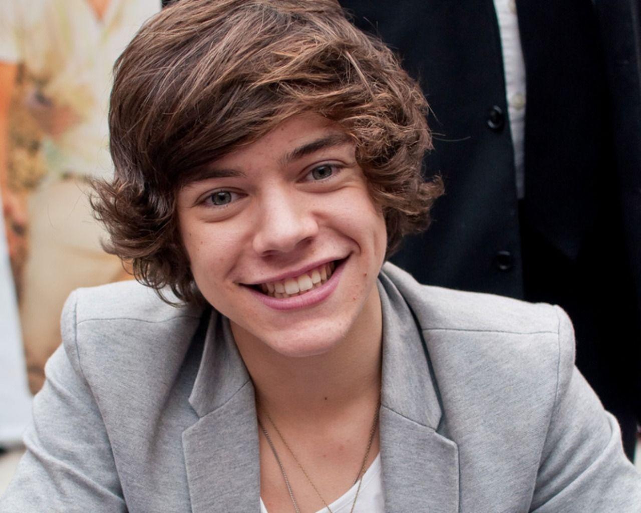 1280x1024 Harry Styles wallpaperx1024