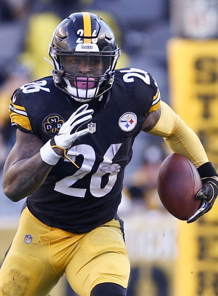 885x1200 NFL notebook: Steelers place franchise tag on Le'Veon Bell again