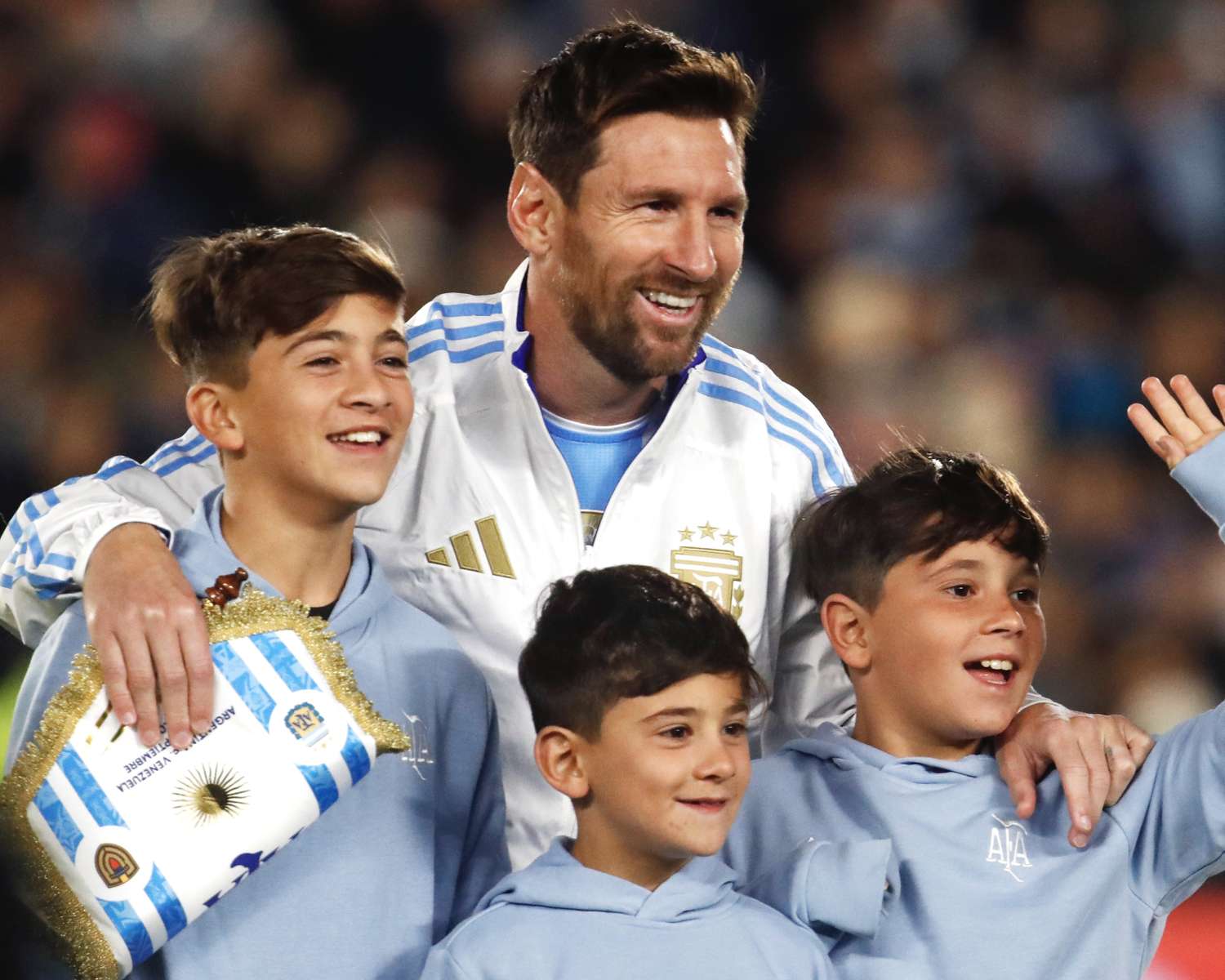 1500x1200 All About Lionel Messi's 3 Sports Loving Sons: Thiago, Mateo, And Ciro