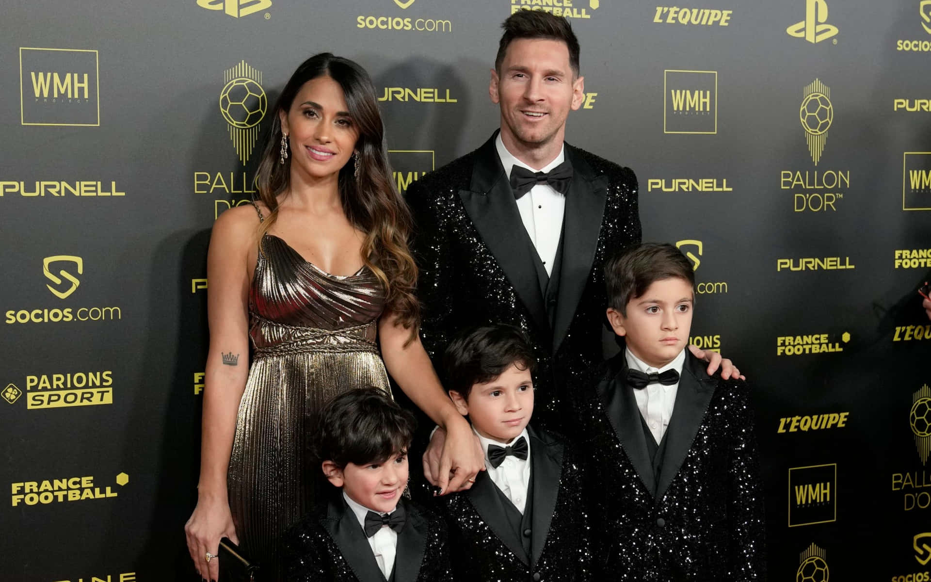1920x1200 Download Messi Family Ballon Dor Event Wallpaper