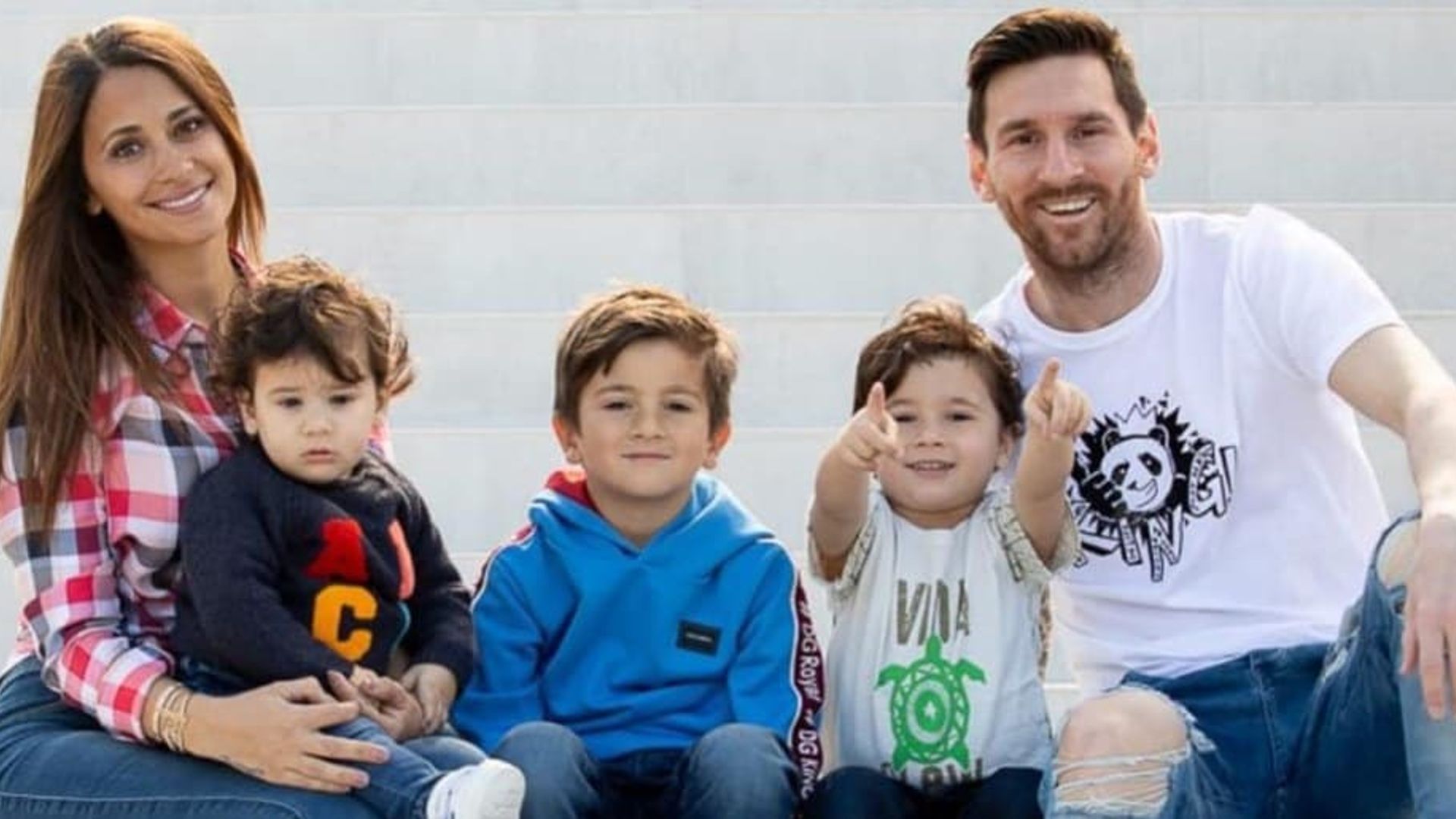 1920x1080 Leo Messi's son, Mateo, celebrates the opposing team's goal