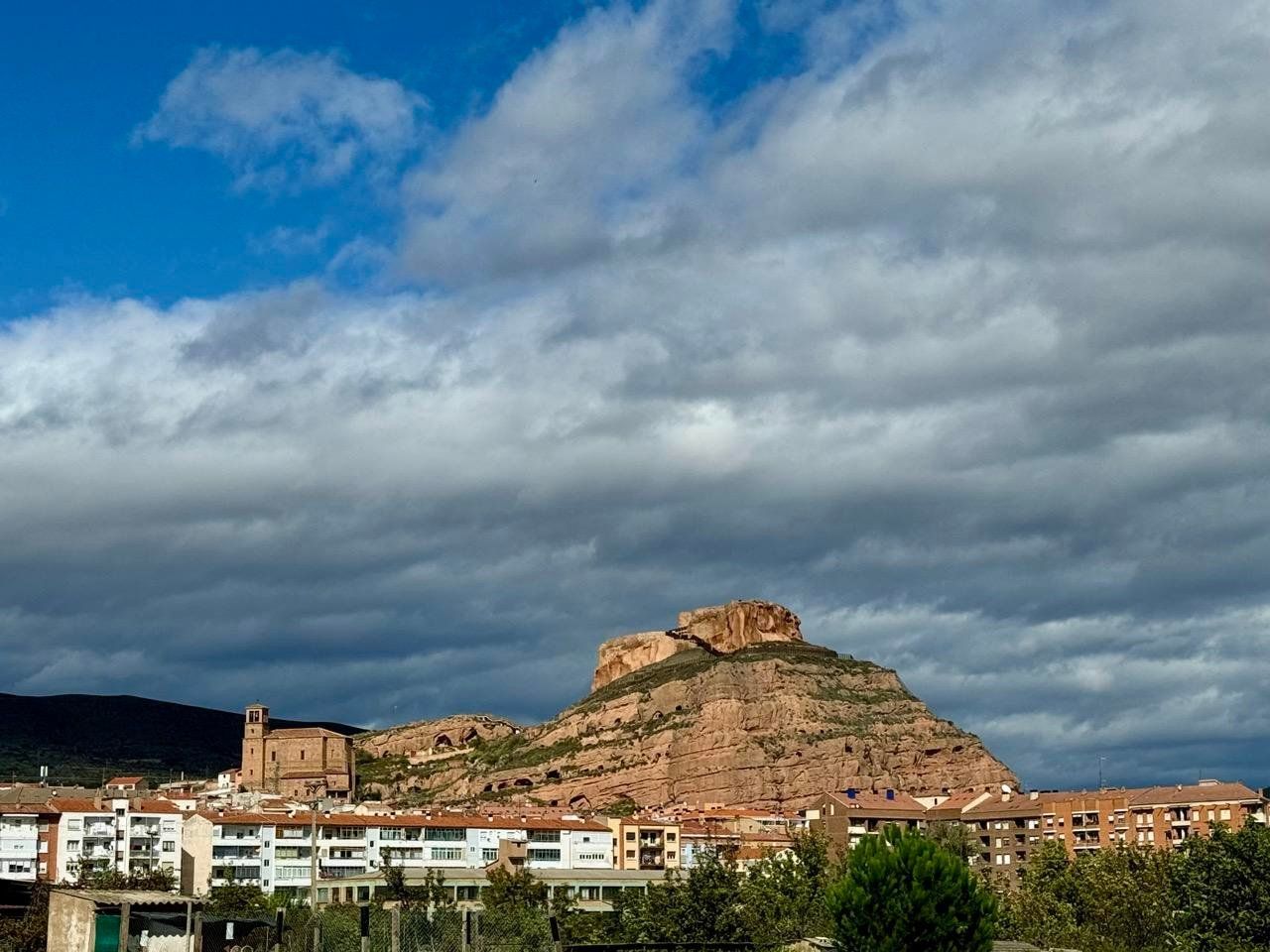 1280x960 La Rioja & old towns in Spain around the world