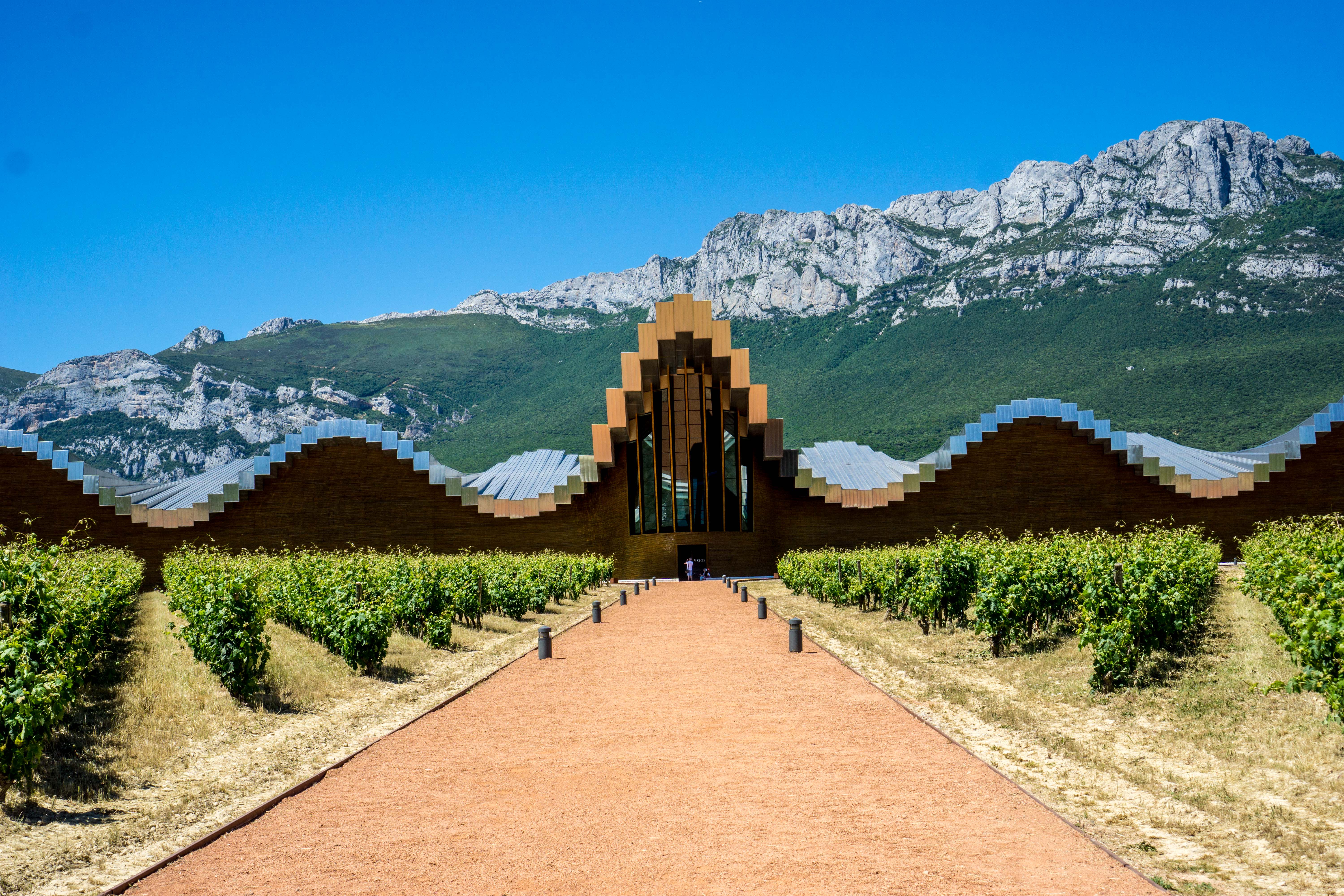 6000x4000 La Rioja · The Scriffiths