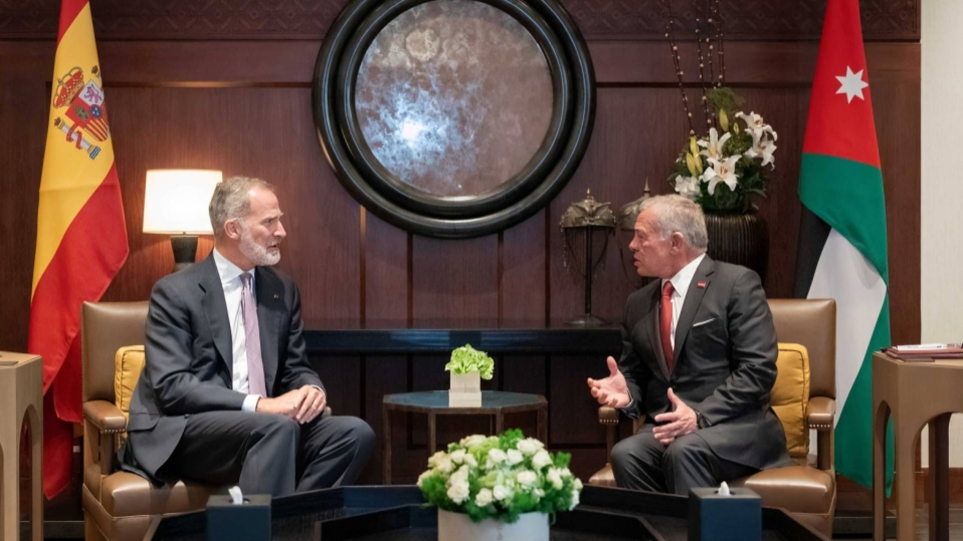 1920x1080 Roya News. King meets Spain monarch, stresses need to stop war on Gaza, Lebanon