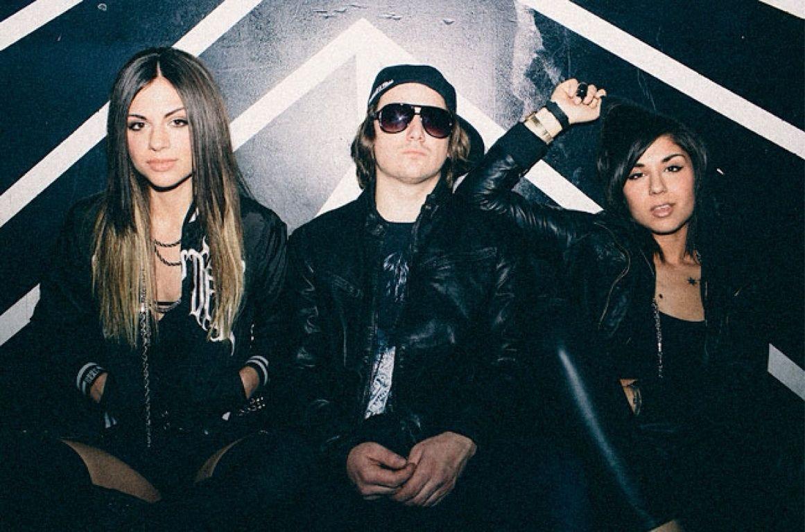 1161x768 Krewella With Kris, Download Wallpaper