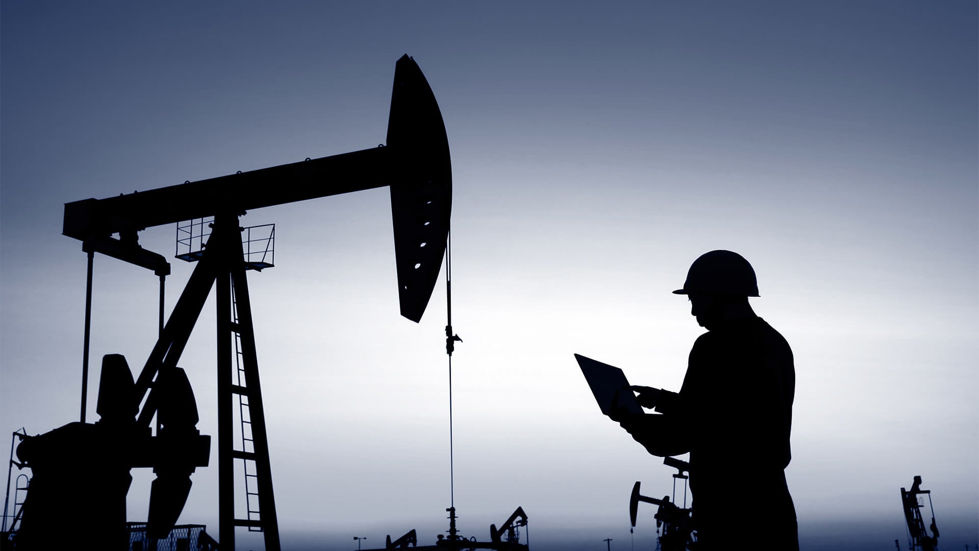 1920x1080 Looking For a Career Change? 5 Reasons to Consider the Oil and Gas Industry Vision Magazine