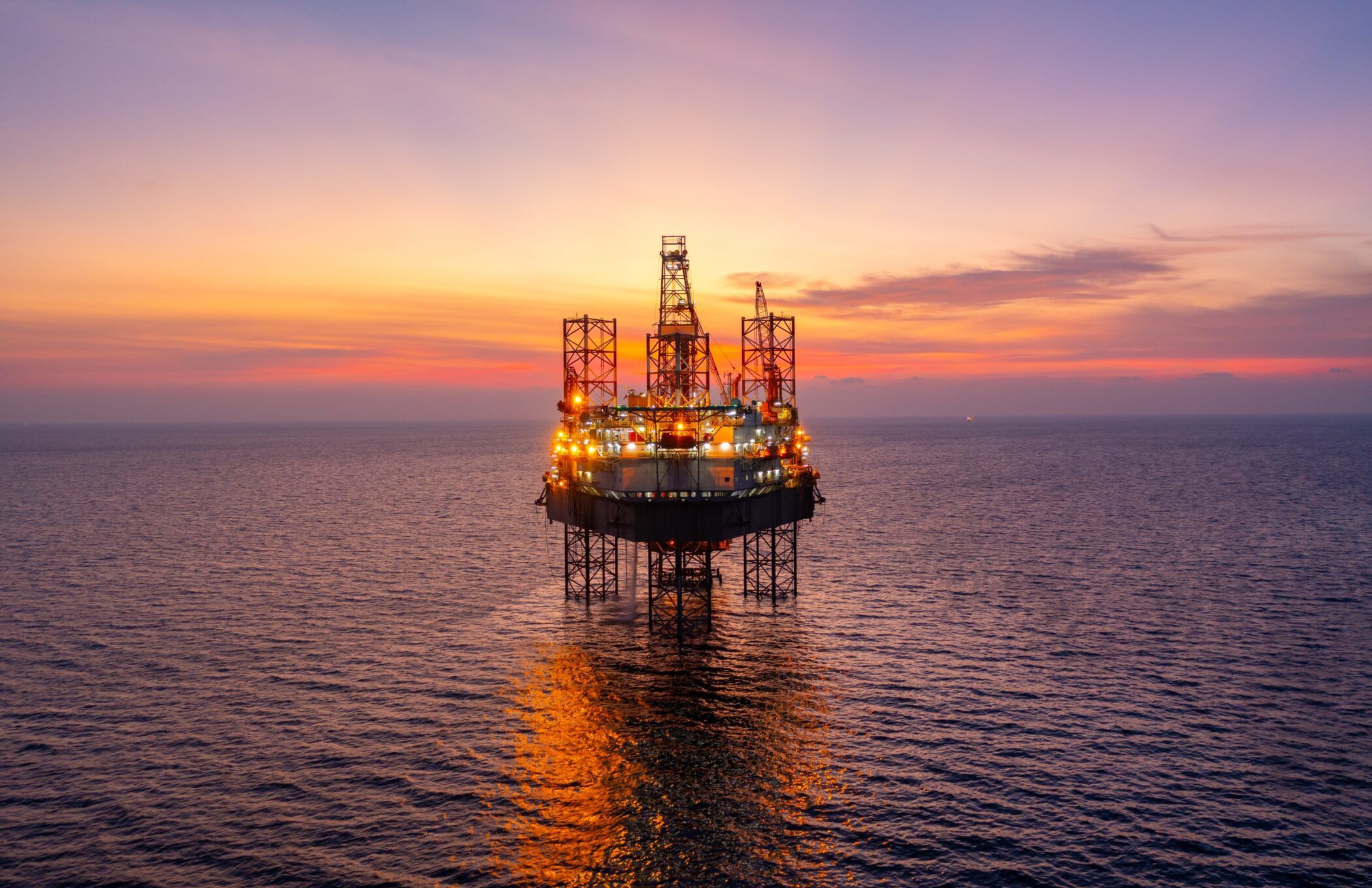 2100x1360 $8.7 trillion invested in the oil and gas industry since the Paris Agreement Carbon Analytics