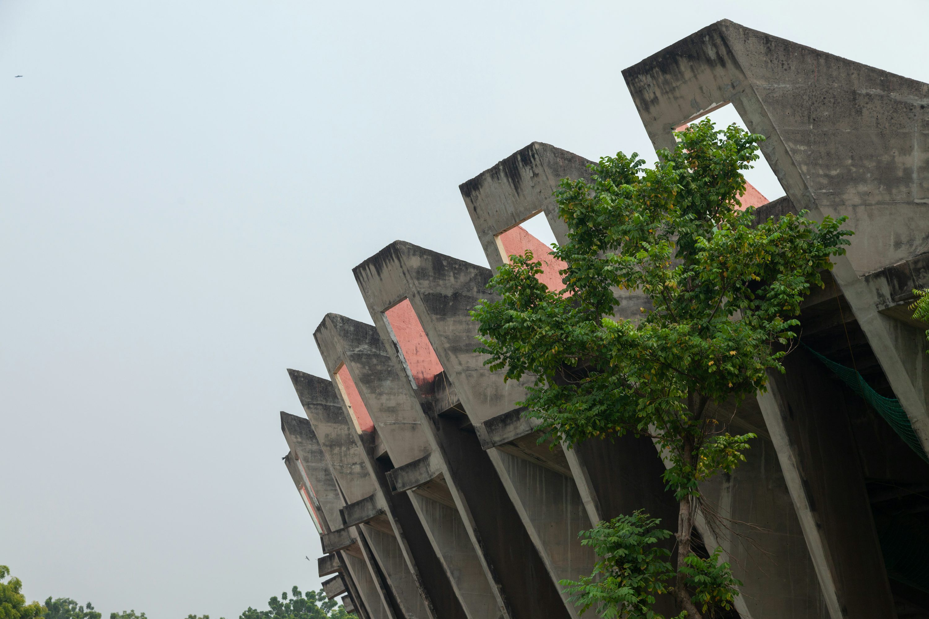 3000x2000 Brutalist Building Picture. Download Free Image
