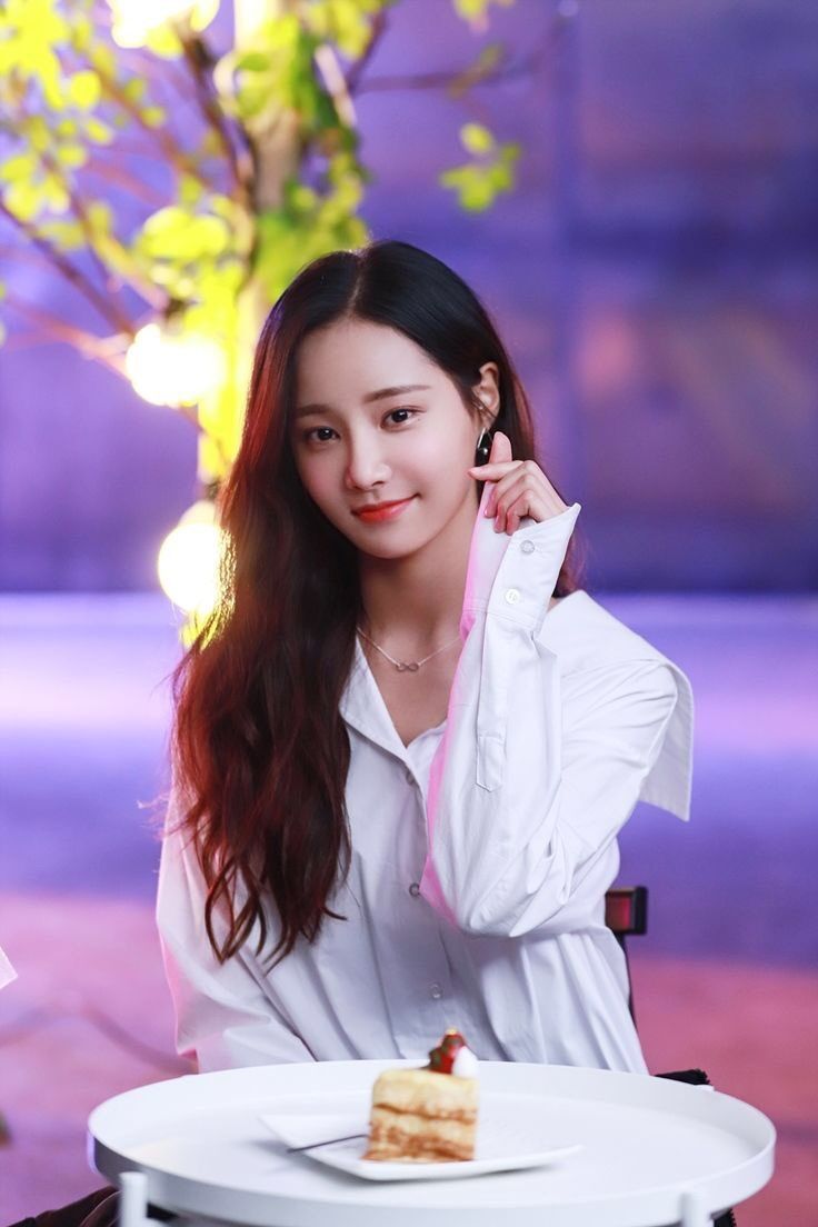 736x1104 Dal Shabet Woohee. Woohee Dalshabet, Yeonwoo Wallpaper, Yeon Woo