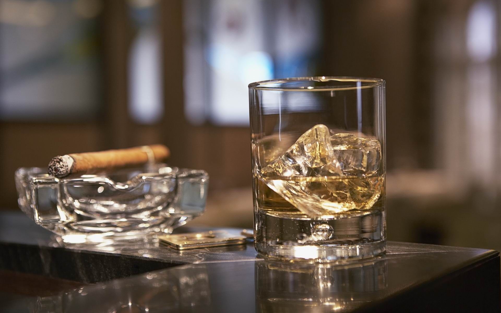 1920x1200 Cigars Whiskey Glass Ice Table High Quality HD Wallpaper