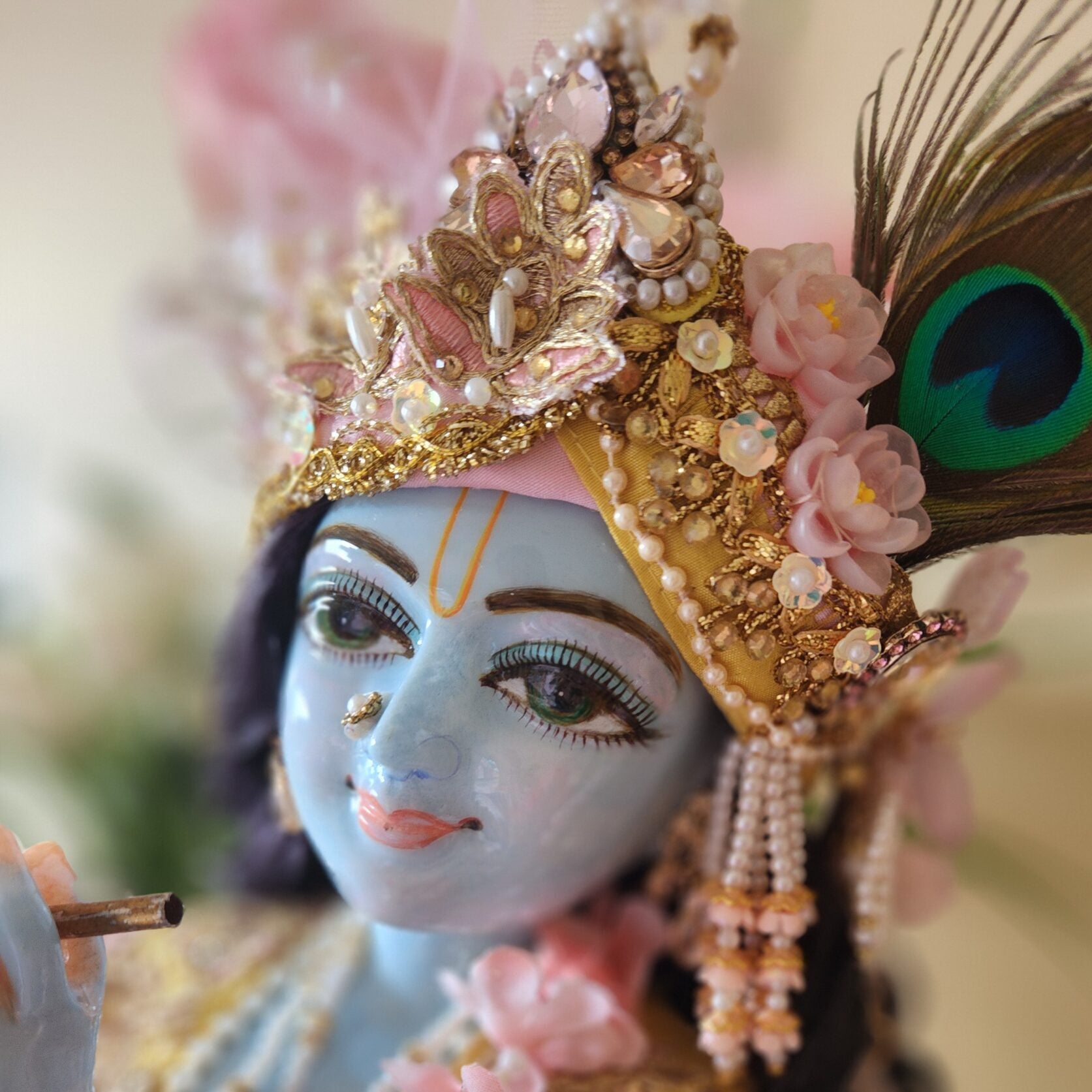 1673x1673 Radha Krishna
