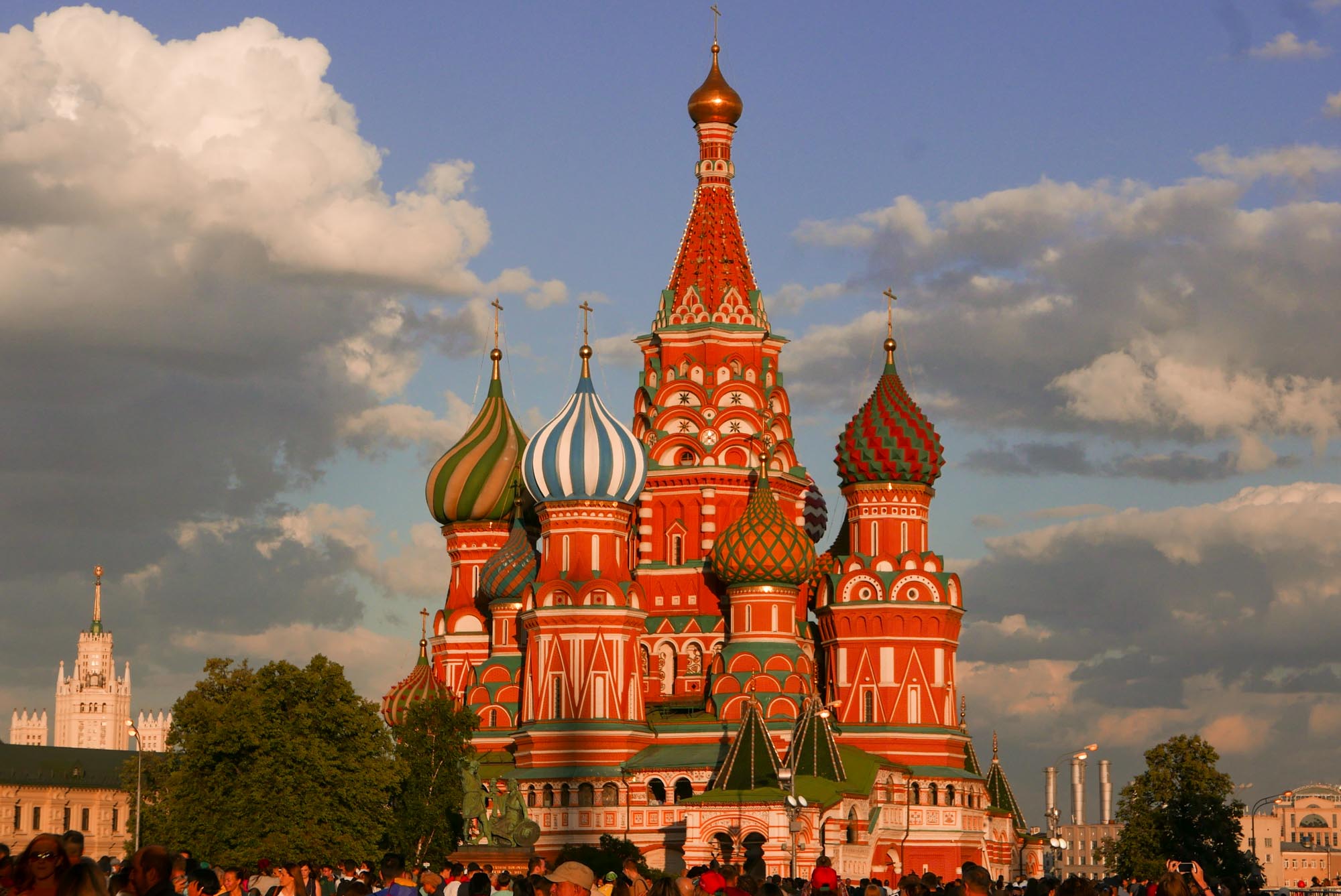 2000x1337 Saint Basil's Cathedral