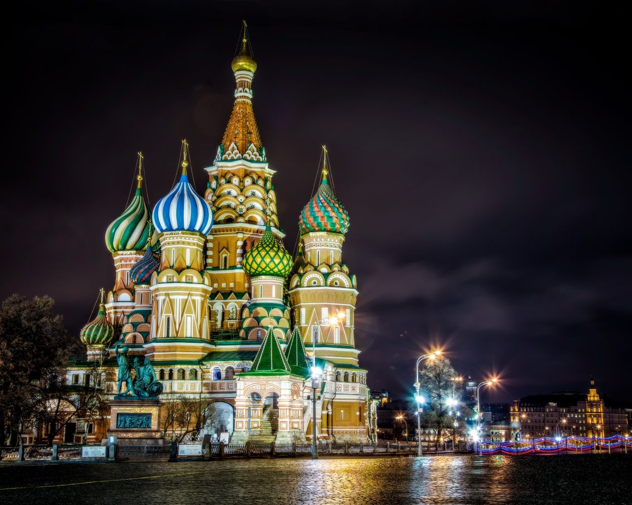 1280x1024 Saint Basil's Cathedral, Moscow, Russia 4K UHD Wallpaper for UltraHD Desktop and TV : Widescreen and UltraWide Display : Smartphone and Tablet Devices