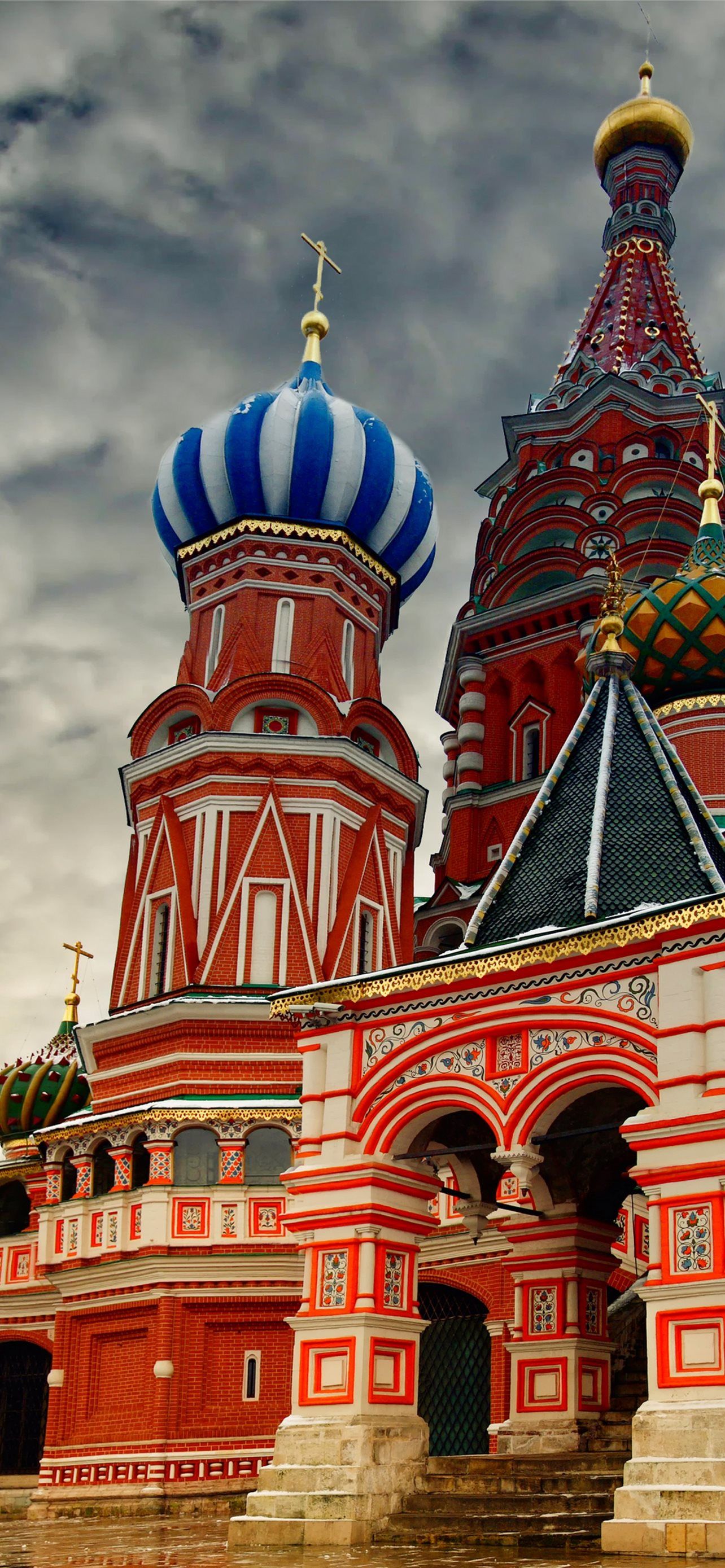 1284x2778 St Basil's Cathedral Moscow Russia Red Square Arch. iPhone Wallpaper Free Download