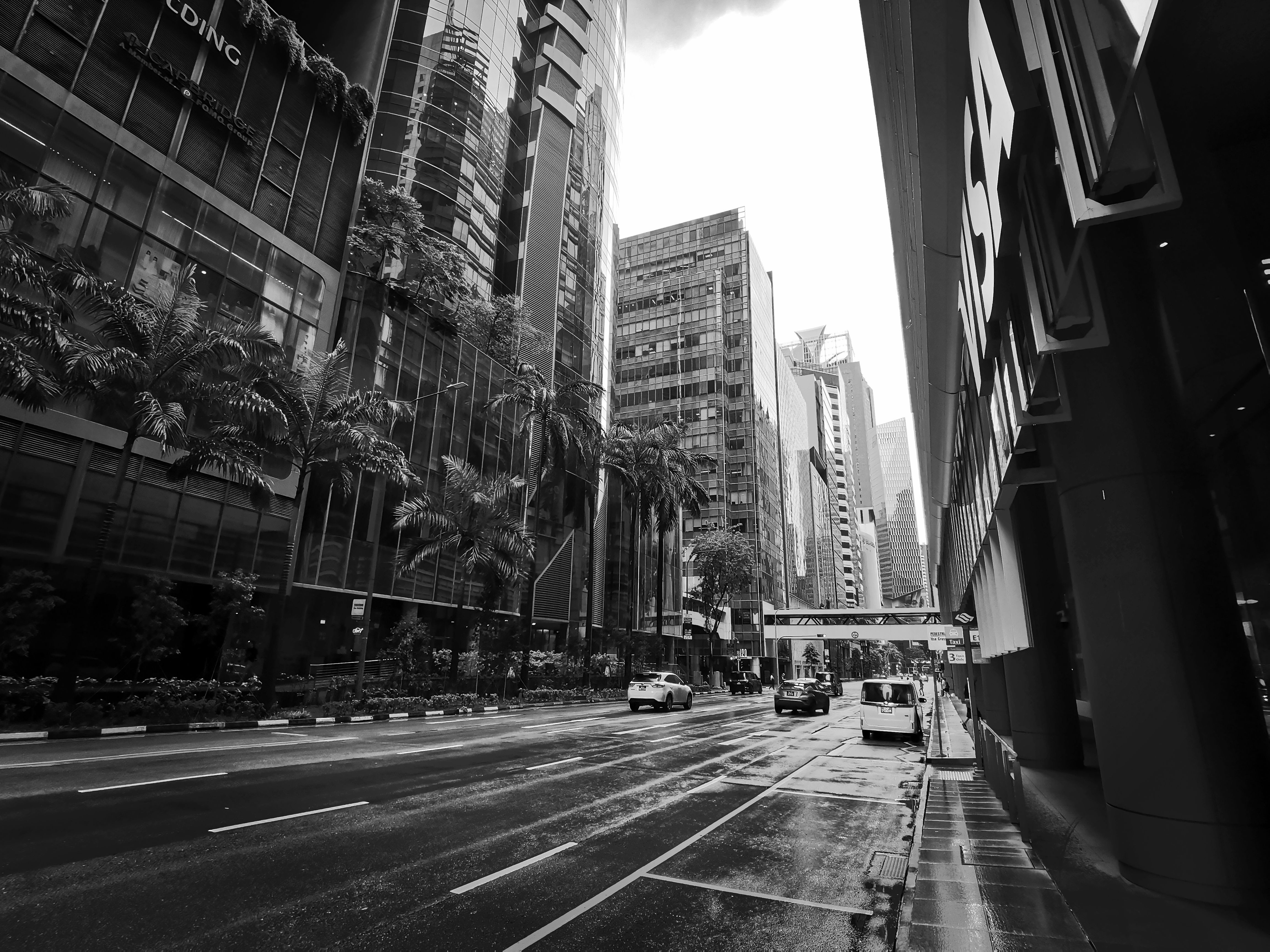 4608x3456 Black and White Skyscraper Street Scene in Singapore · Free