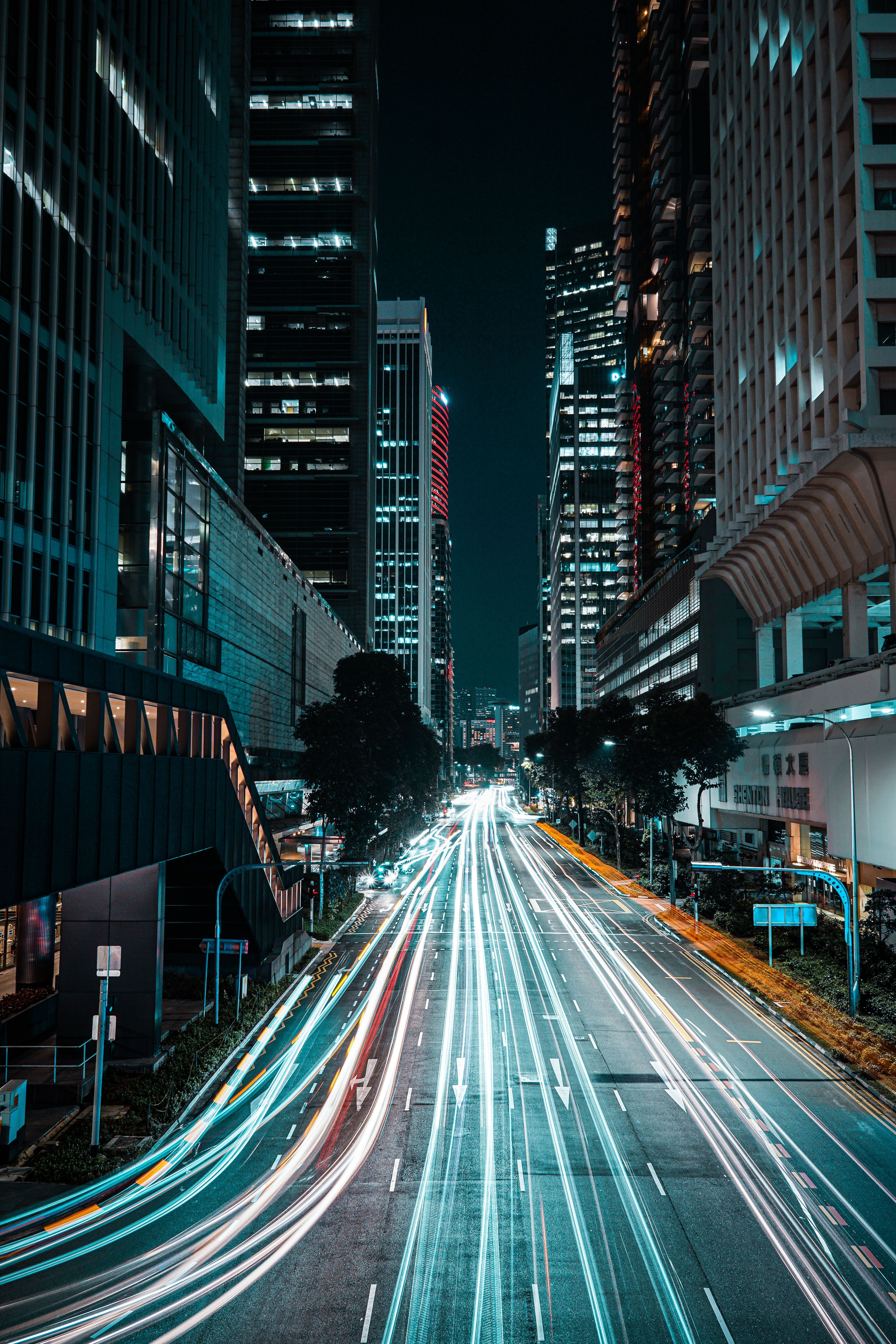 3987x5981 Light Trails on Street in City · Free