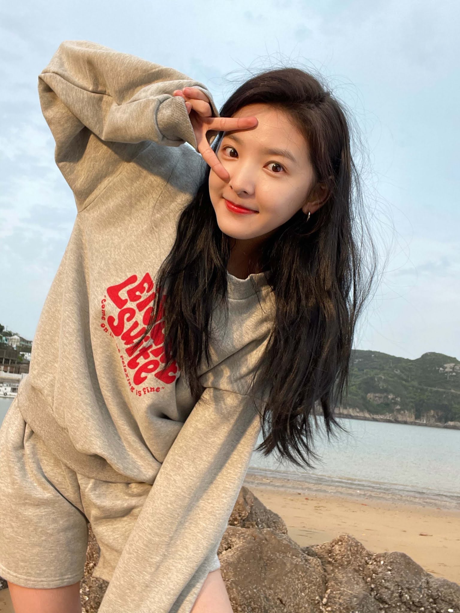 1536x2048 Zhang Ruonan Wallpaper