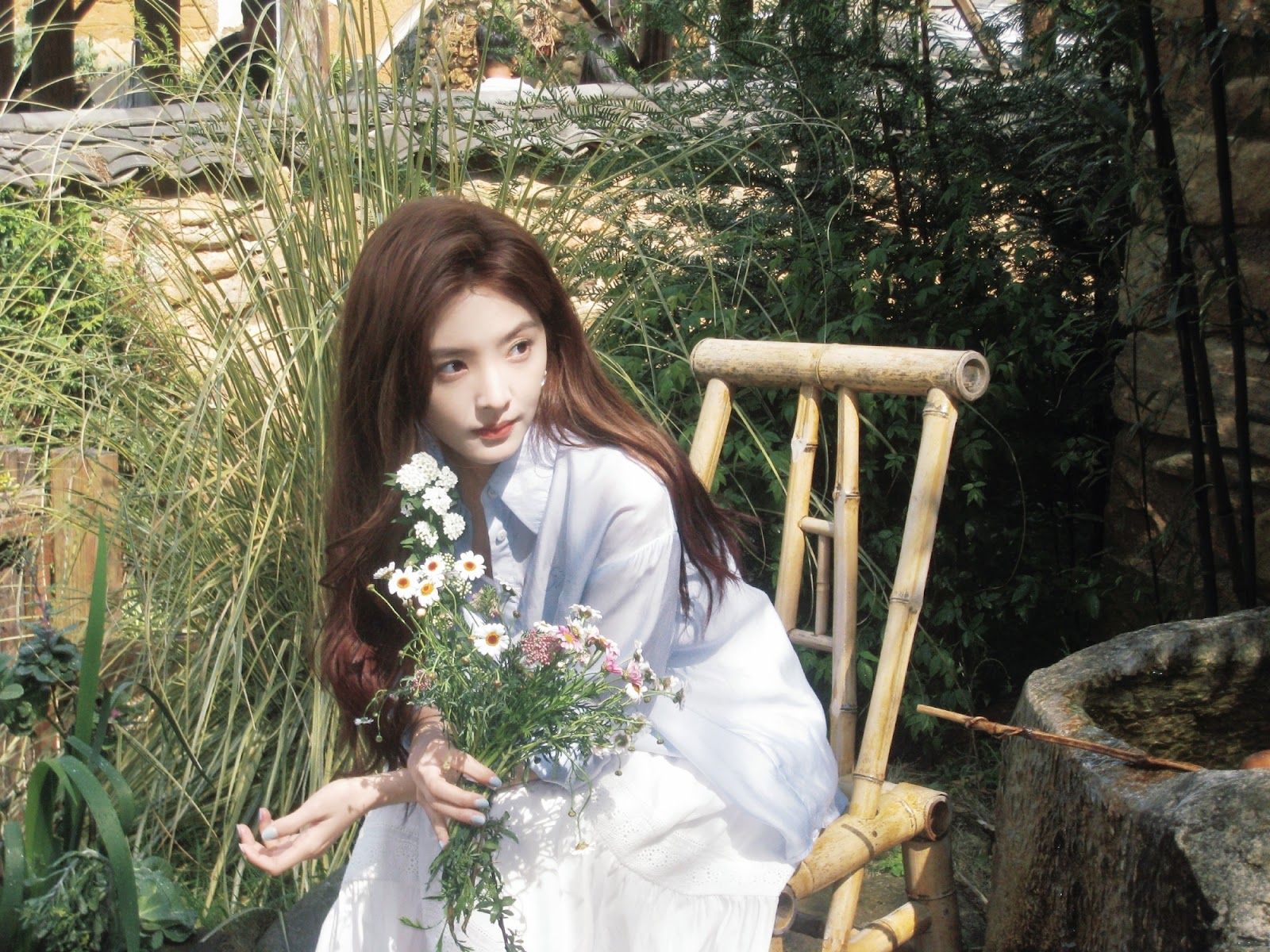 1600x1200 China Entertainment News: Behind the scene shots of Zhang Ruonan