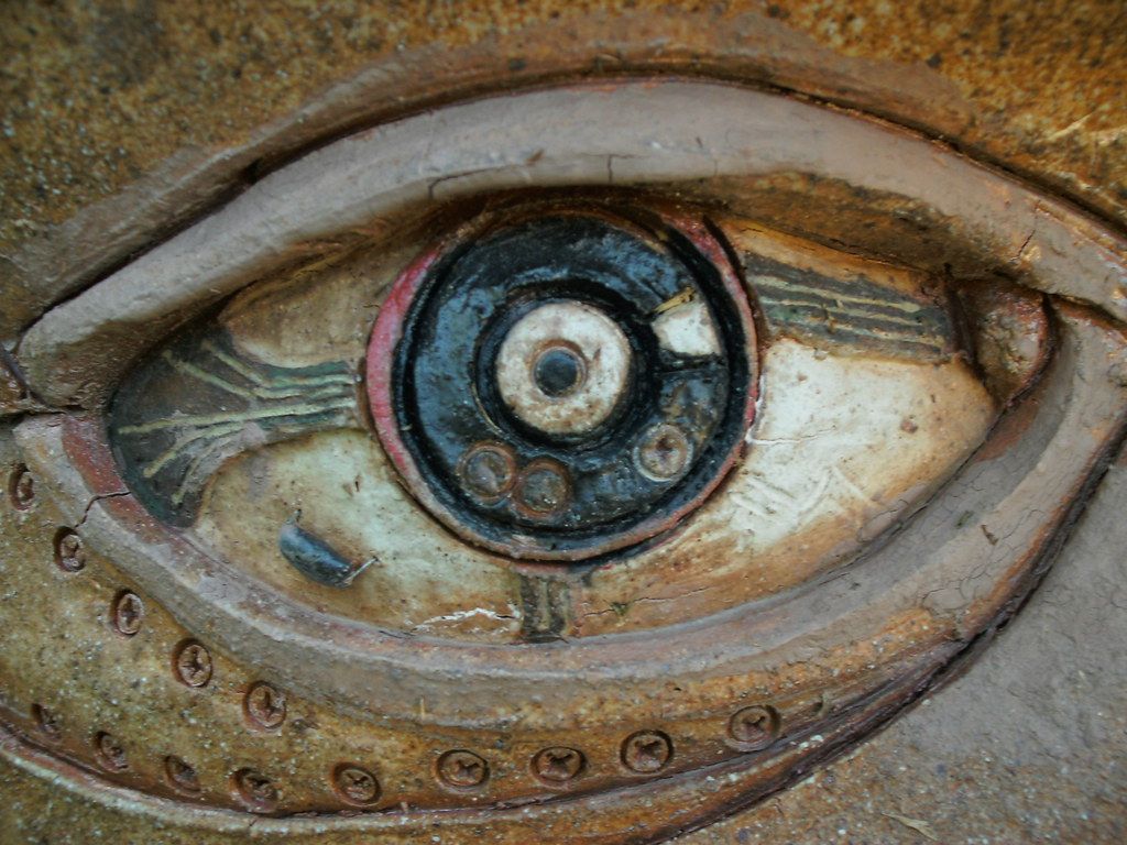 1024x768 Mechanical eye