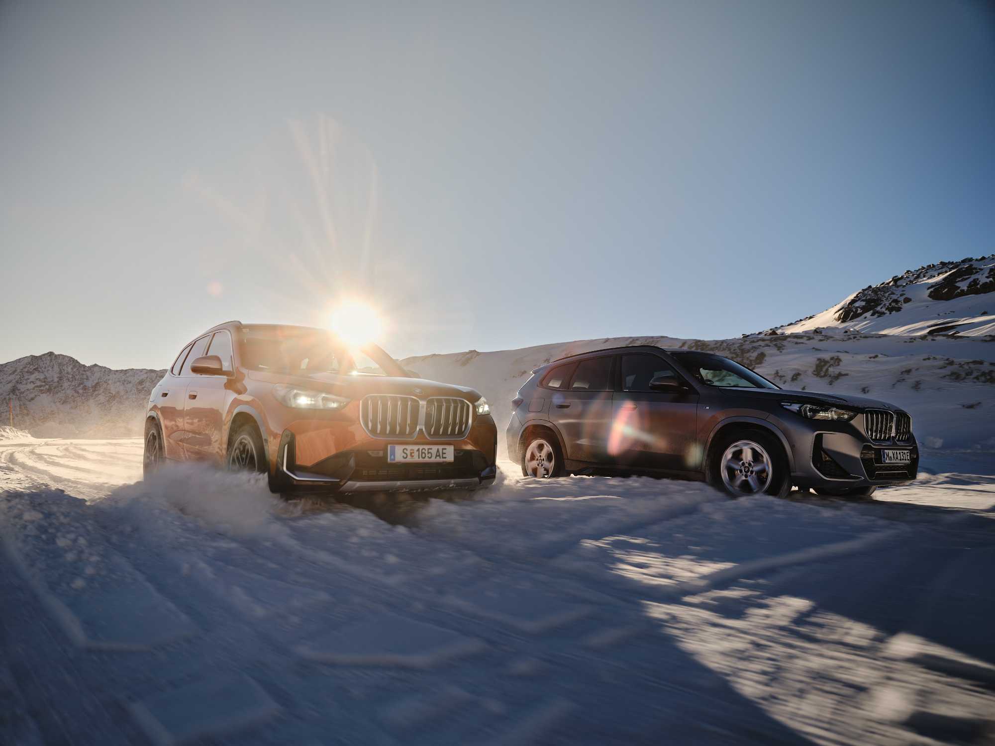 2000x1500 BMW X1 xDrive23D and BMW iX1 xDrive30
