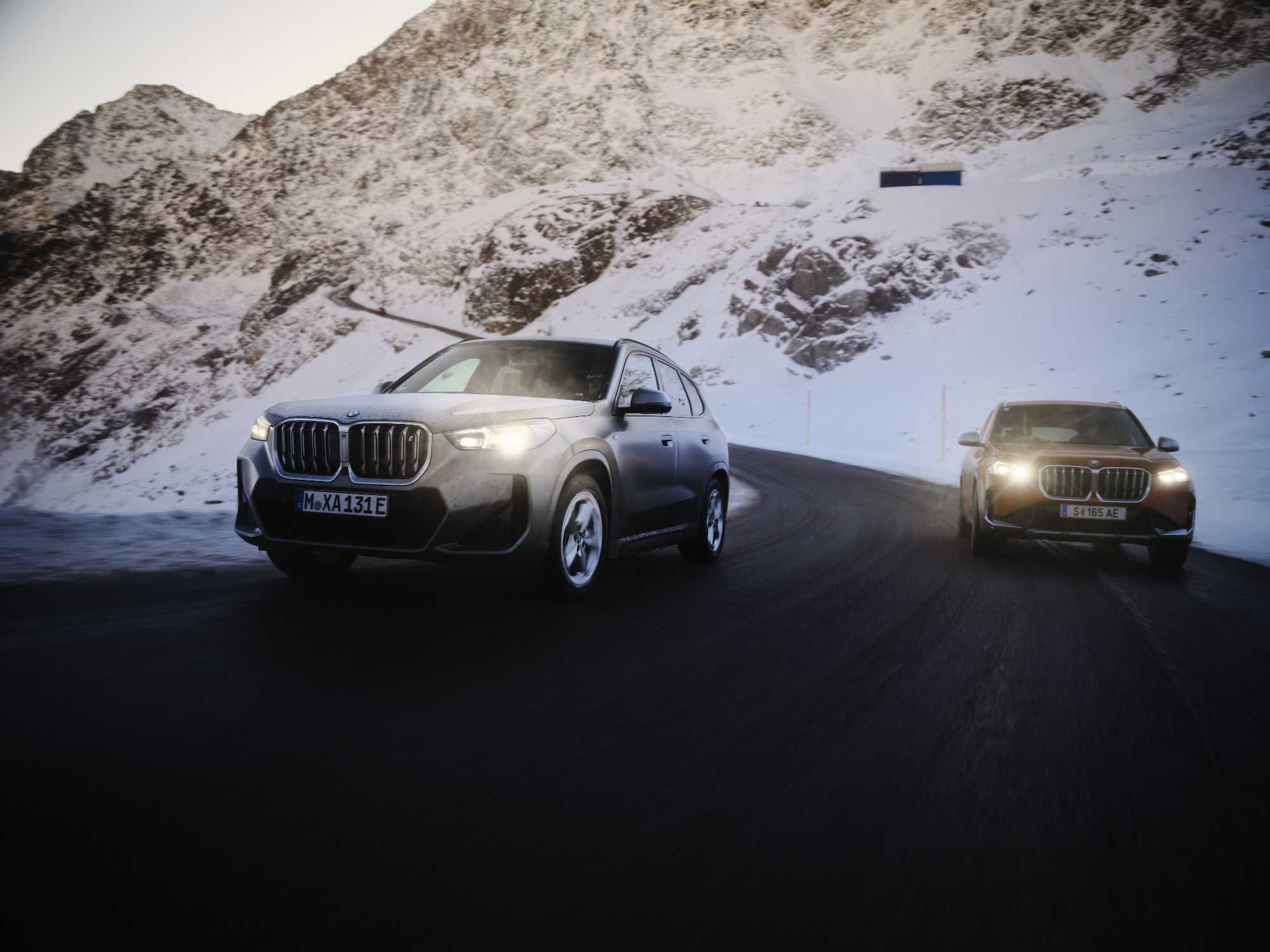 2000x1500 BMW X1 xDrive23D and BMW iX1 xDrive30