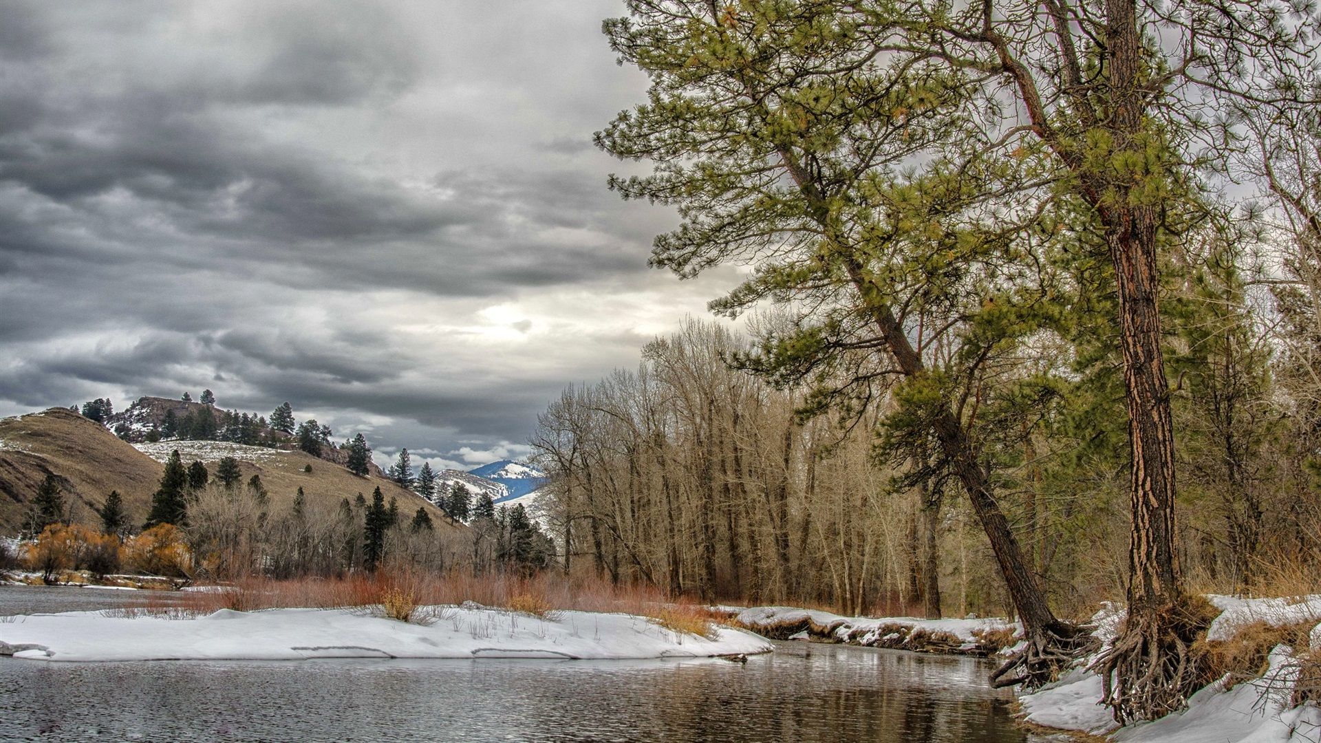 1920x1080 Wallpaper Montana, Missoula, USA, trees, winter, river, snow, clouds 1920x1200 Picture, Image