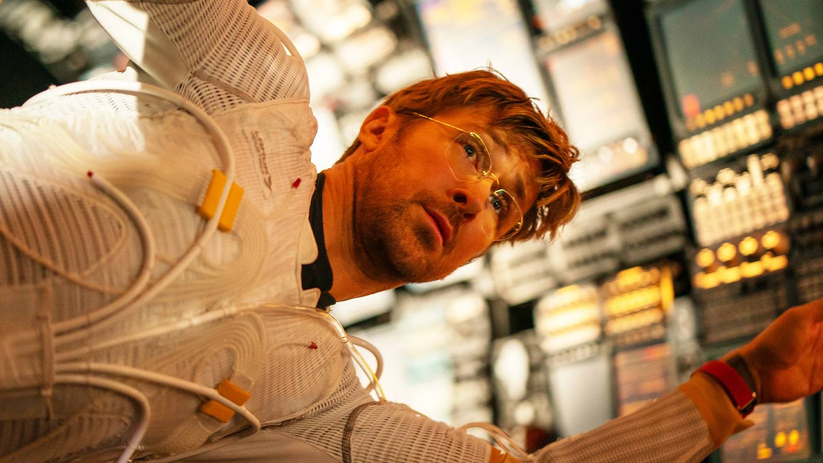 1600x900 Ryan Gosling's Stellar New Sci Fi Movie Makes Me VERY Excited About His Star Wars
