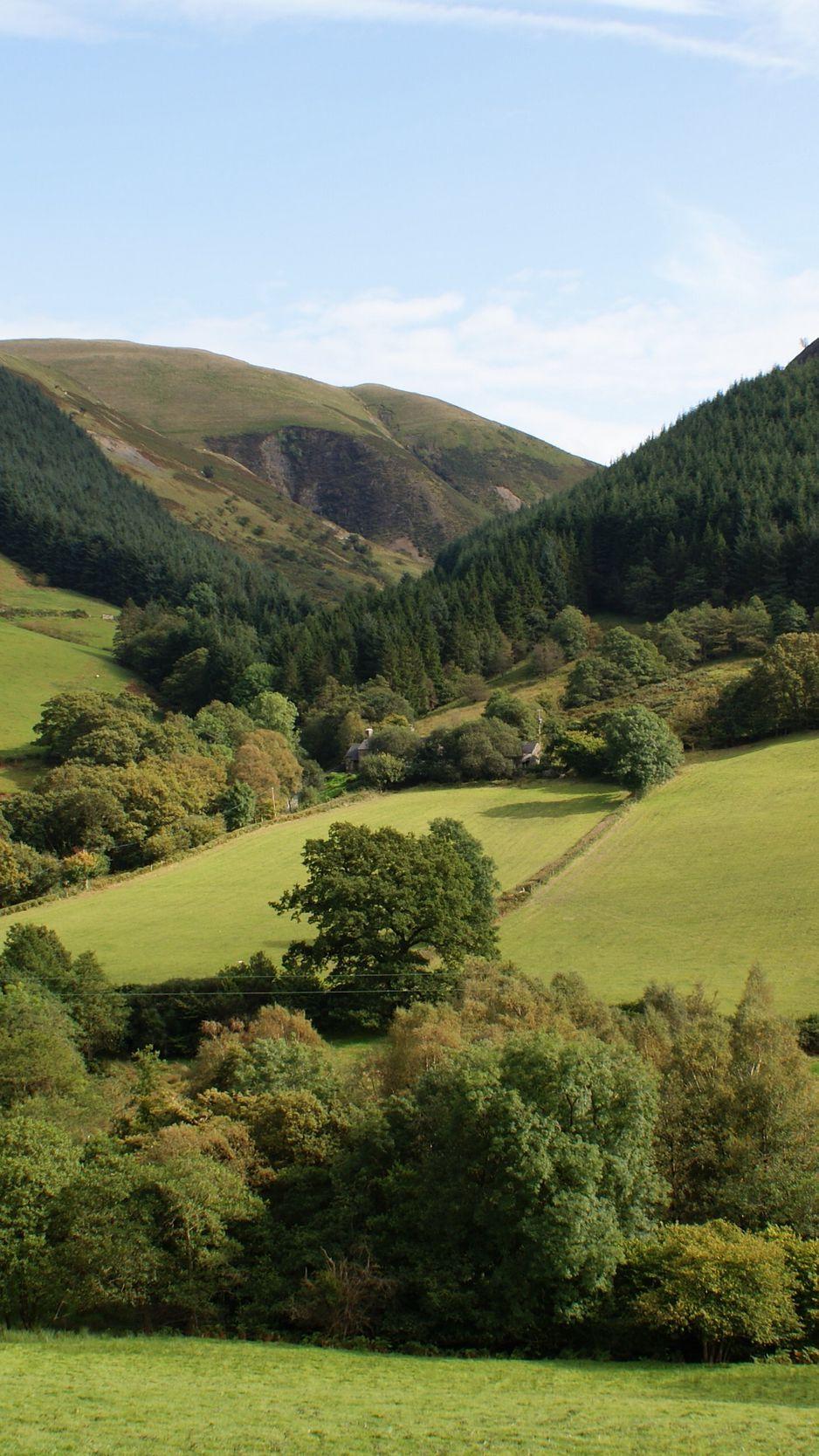 938x1668 Download wallpaper 938x1668 wales, britain, landscape, valley