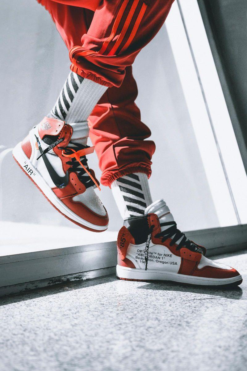 800x1200 OFF WHITE X Air Jordan 1 On Feet Image