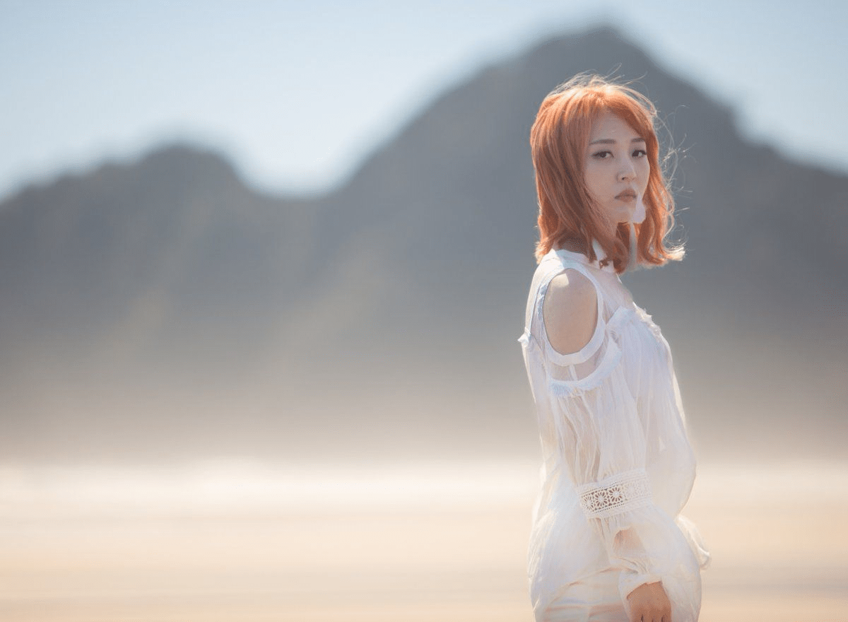 1200x880 MAMAMOO 'Yellow Flower' Individual Concept Photo