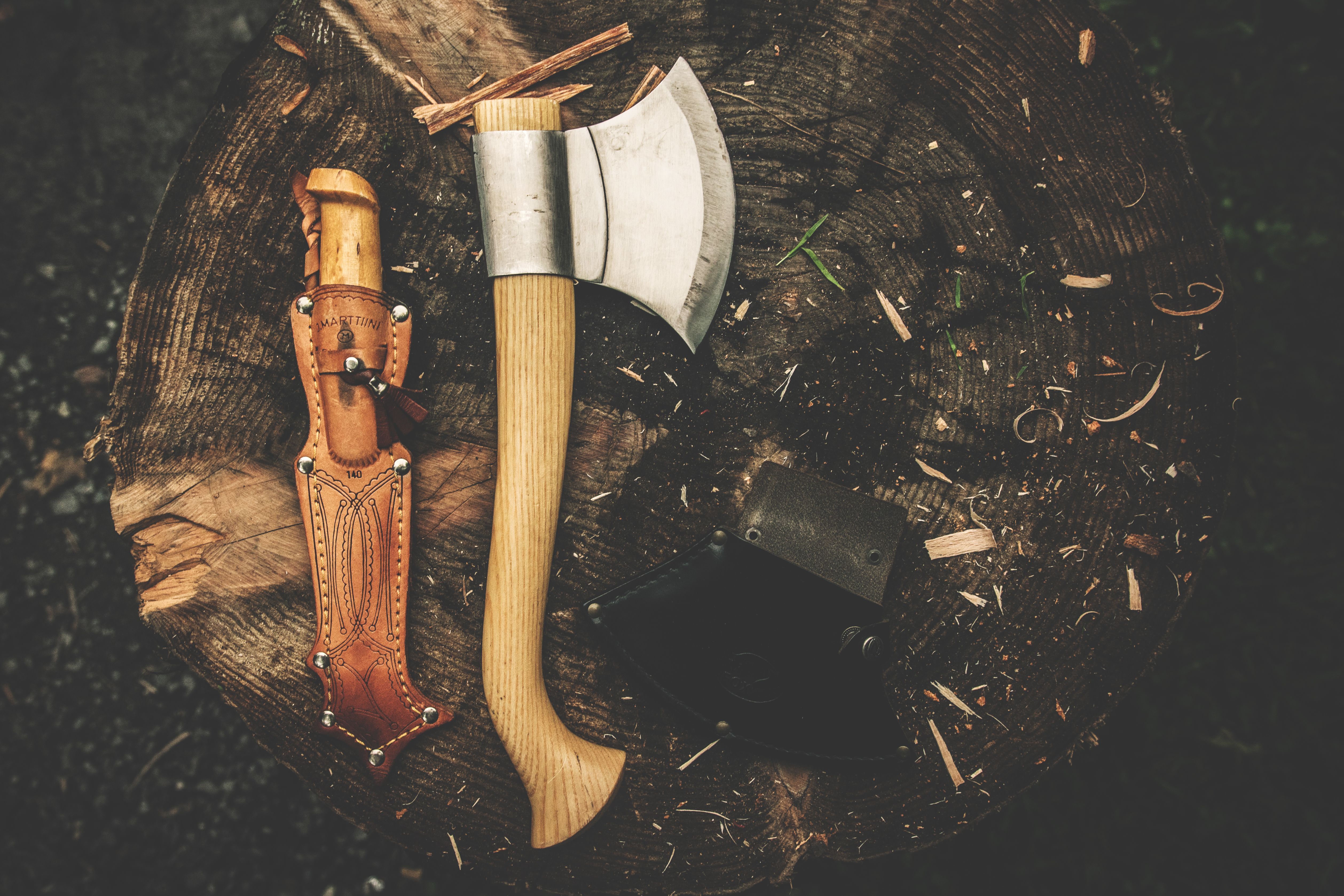 5034x3356 Brown Wooden Axe Besides Brown Leather Knife Holster · Free