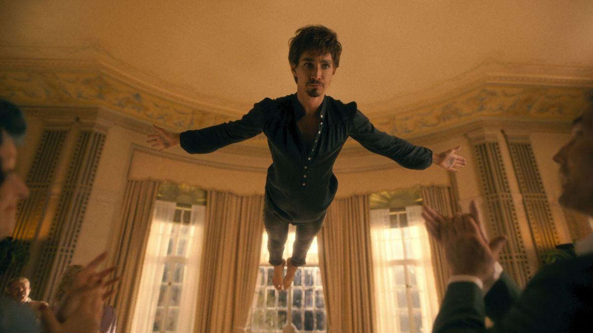 1200x675 The Umbrella Academy season 3: Tom Hopper and Robert Sheehan