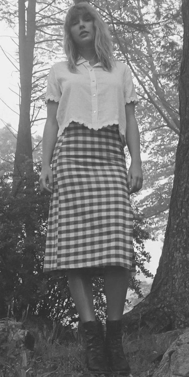 660x1315 Free download Folklore out midnight in 2020 Taylor swift picture Taylor [660x1315] for your Desktop, Mobile & Tablet. Explore Taylor Swift Folklore Wallpaper. Taylor Swift Folklore Wallpaper, Taylor Swift