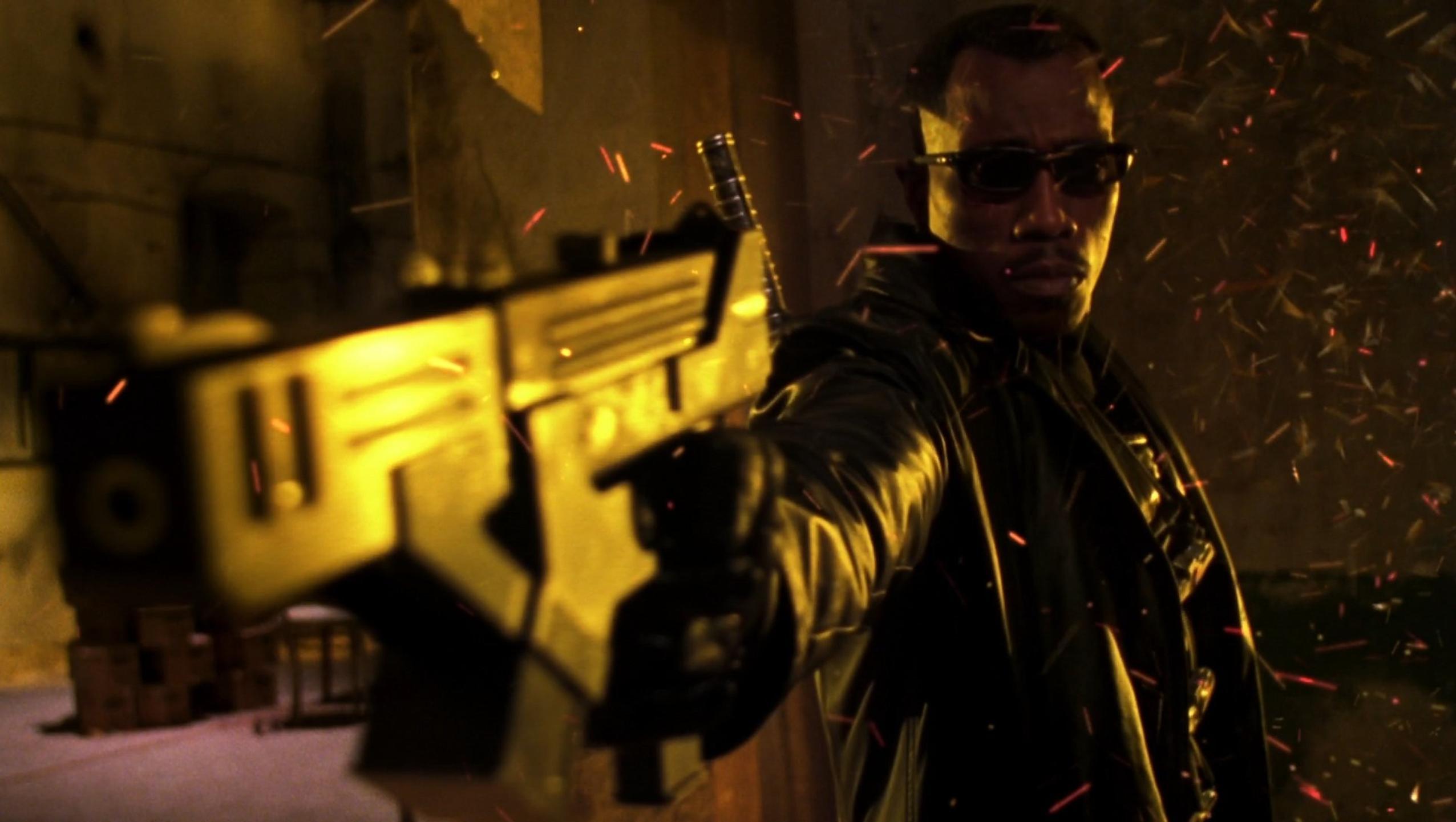 2552x1442 Blade II (2002) Desktop Wallpaper