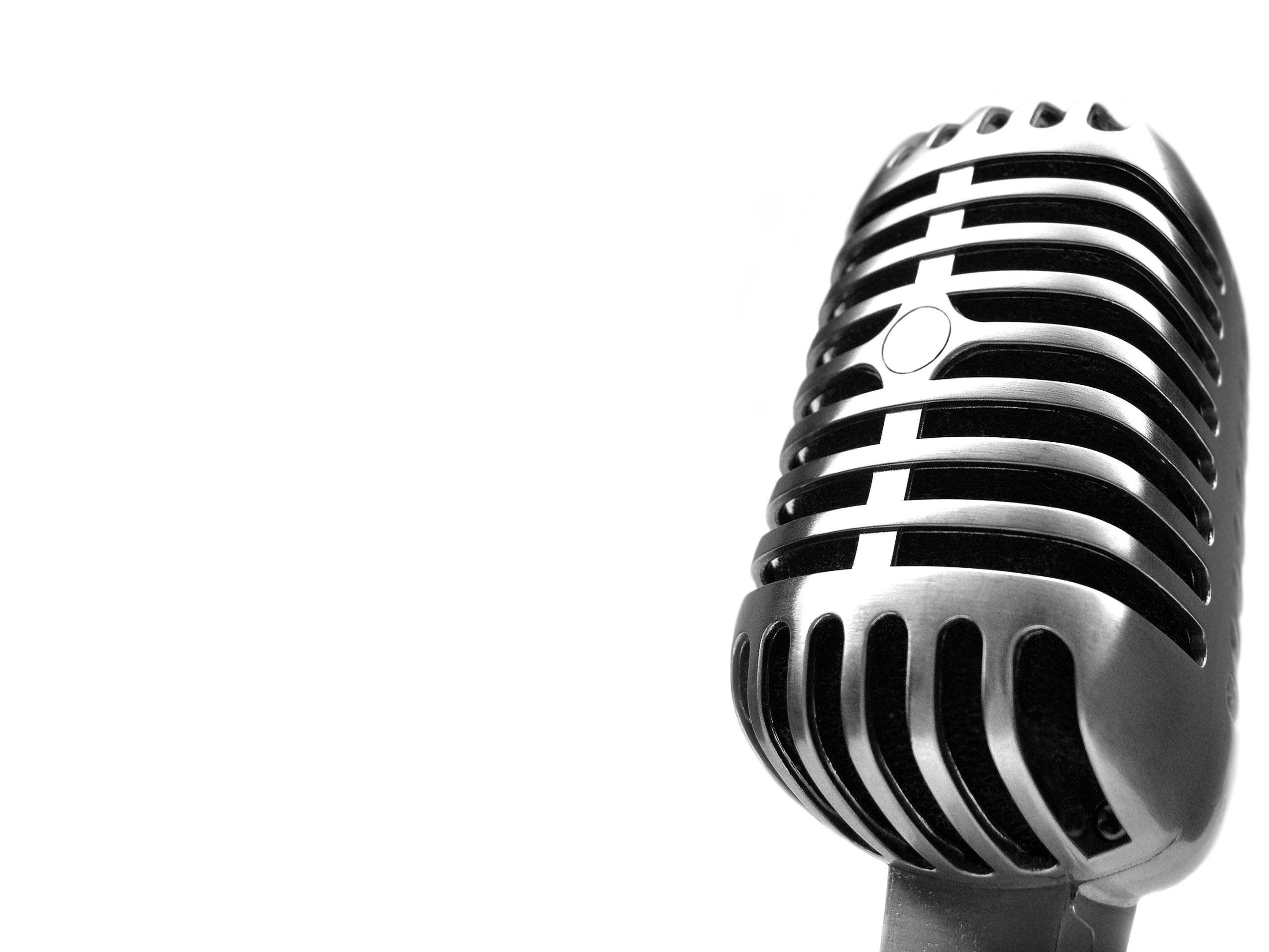 2560x1920 Silver mic wallpaper. Silver mic