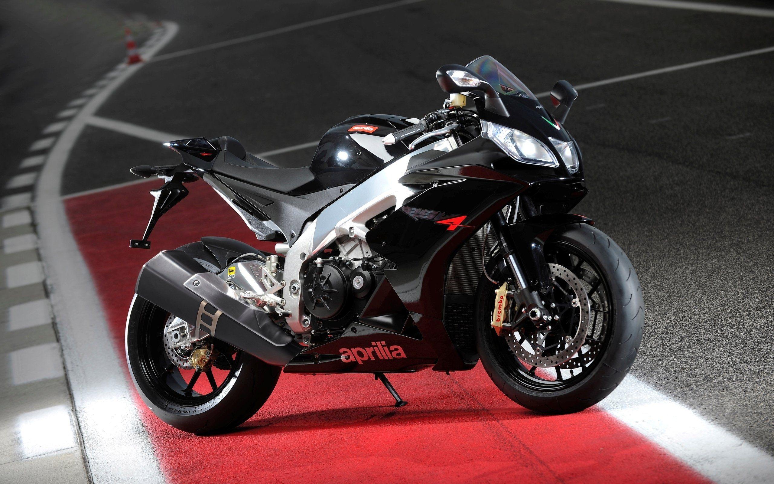 2560x1600 Free download Aprilia RSV4 Wallpaper 12 2560 X 1600 stmednet