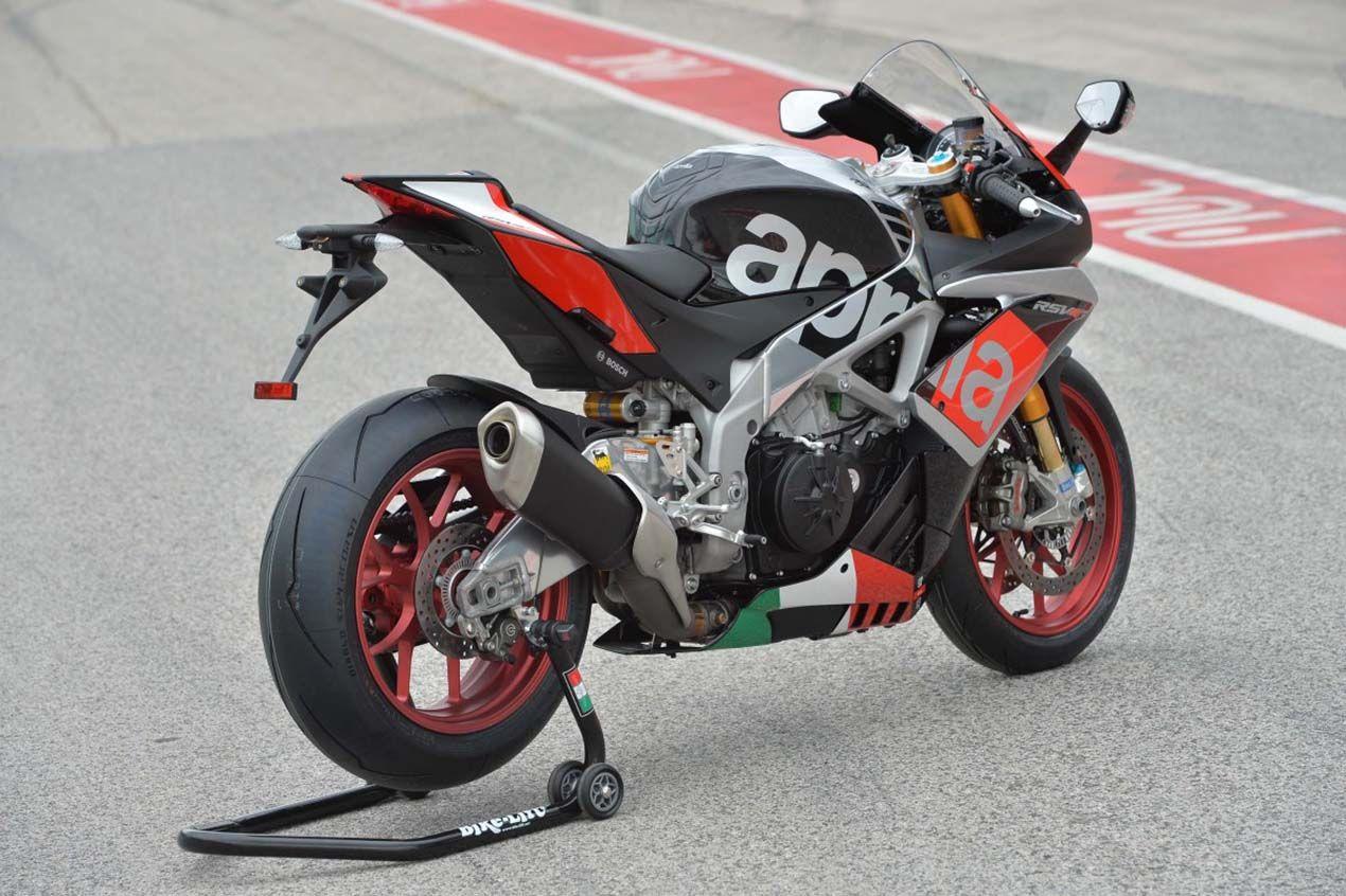 1270x846 Ride Review: Aprilia RSV4 RF & Rubber