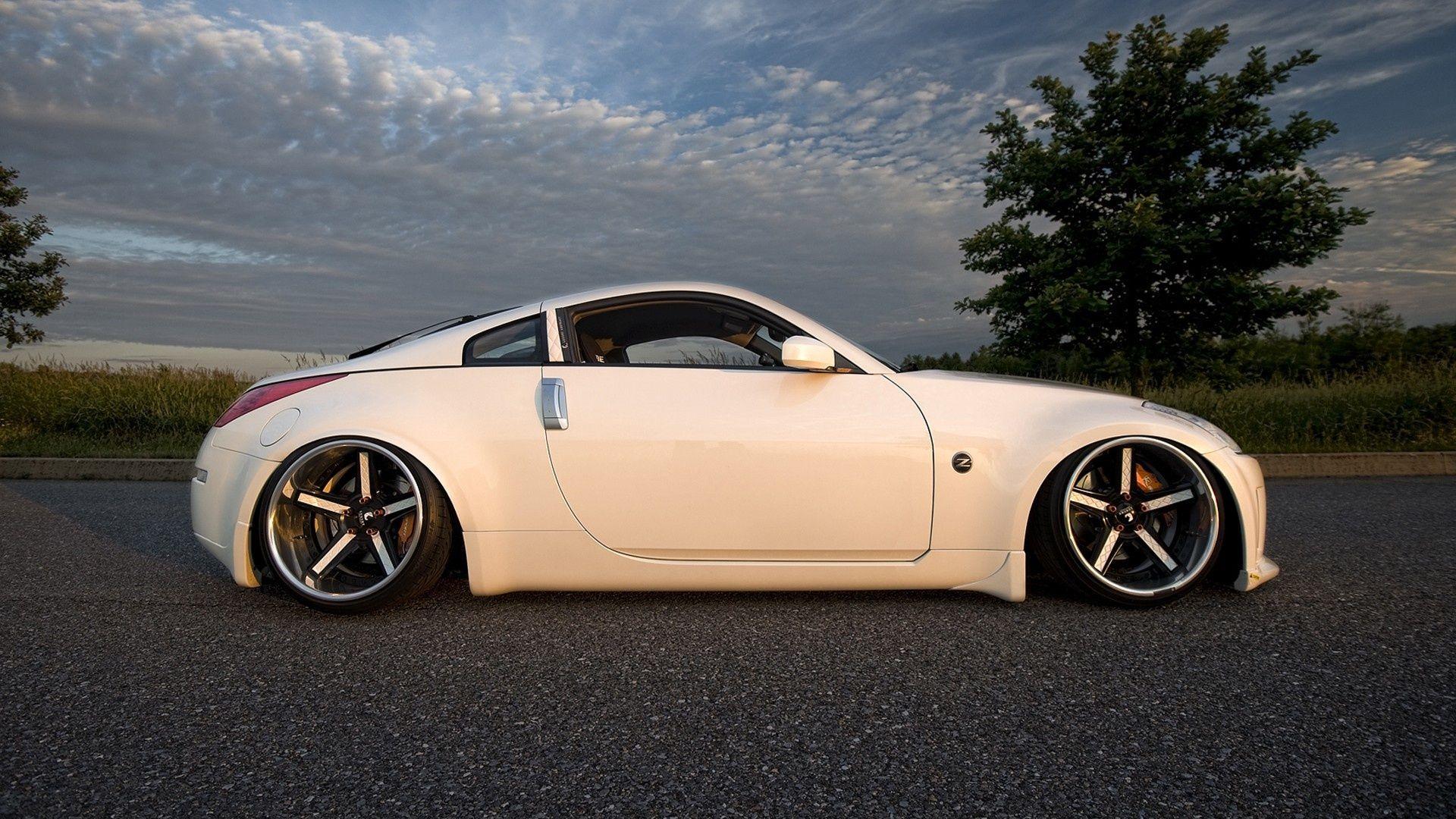 white 350 z