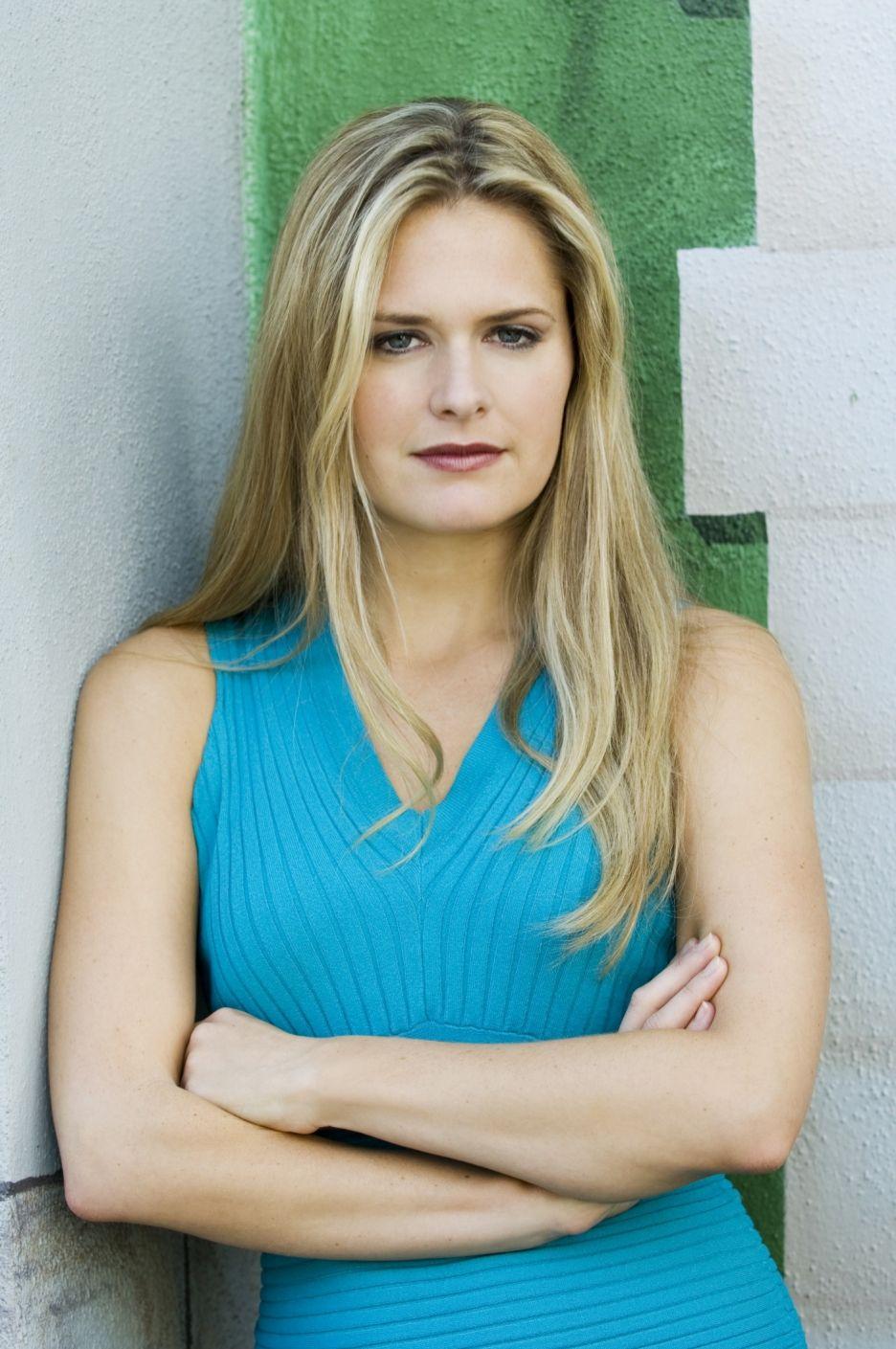 936x1409 Free download Maggie Lawson Wallpaper Actress [936x1409]