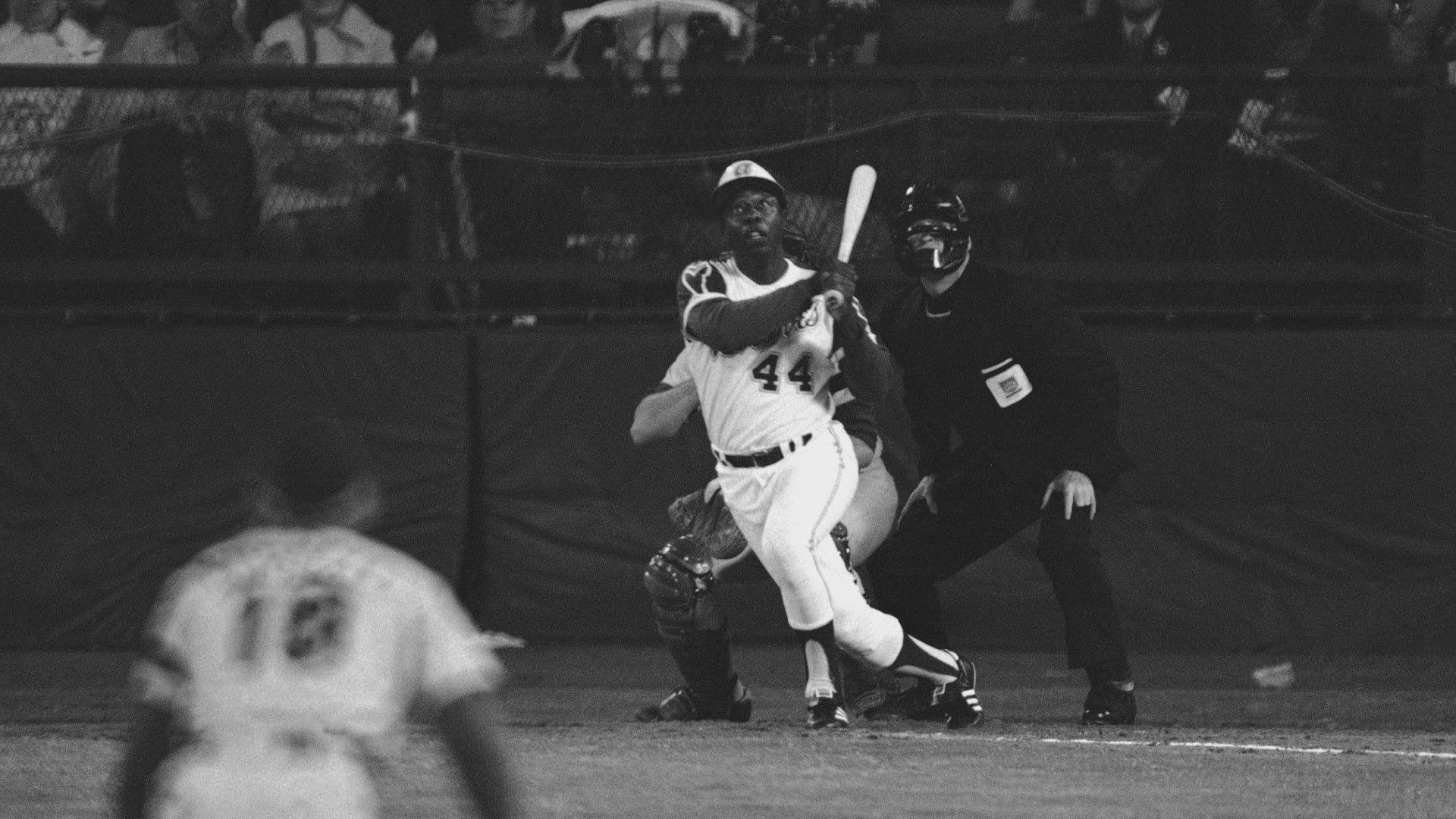 1920x1080 Hank Aaron 715 home run monument to get improvements