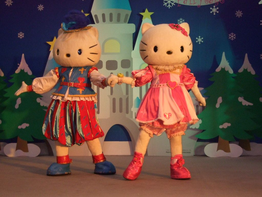 1024x768 Dear Daniel and Hello Kitty Fairytale