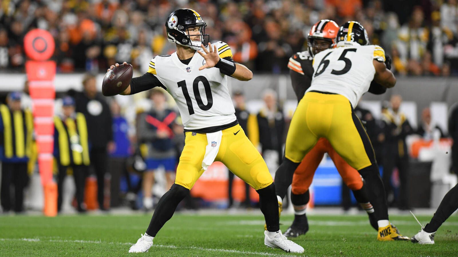 1600x900 Ryan Clark on Steelers offense: 'They suck'