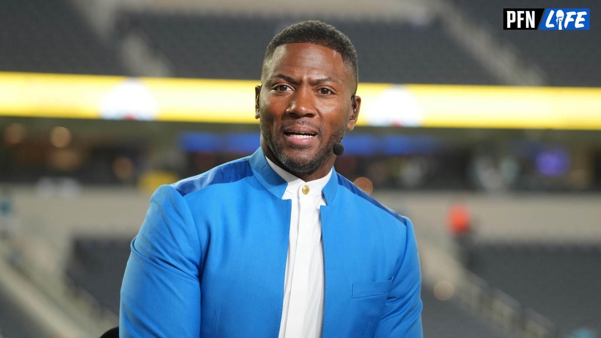 1920x1080 Former Dolphins QB Playfully Rips Ryan Clark for Bizarre Outfit Choice on Monday Night Football