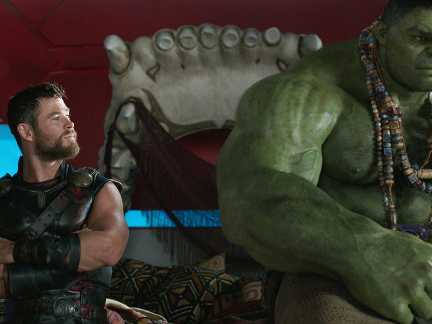 1400x1050 Avengers: Endgame' cut a battle between Thanos and the Hulk