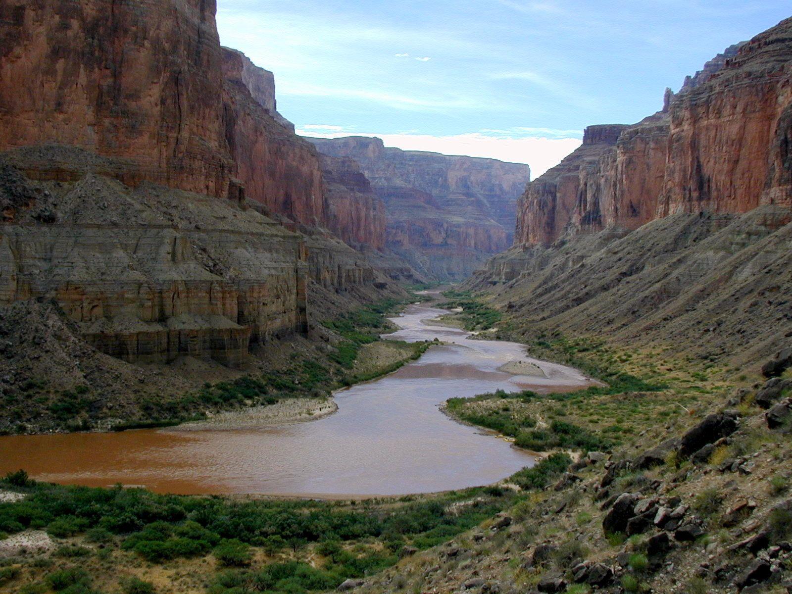 1600x1200 1600x1200px Colorado River (392.35 KB).06.2015