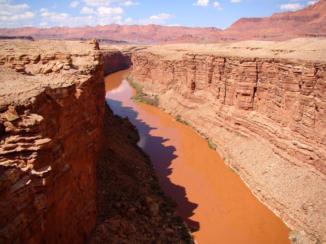1037x778 navajo bridge over colorado river wallpaper