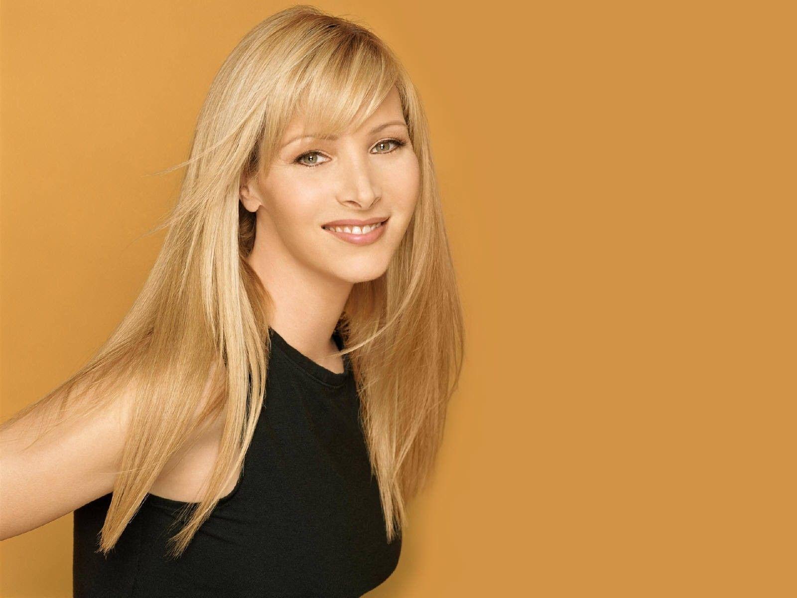 1600x1200 Lisa Kudrow