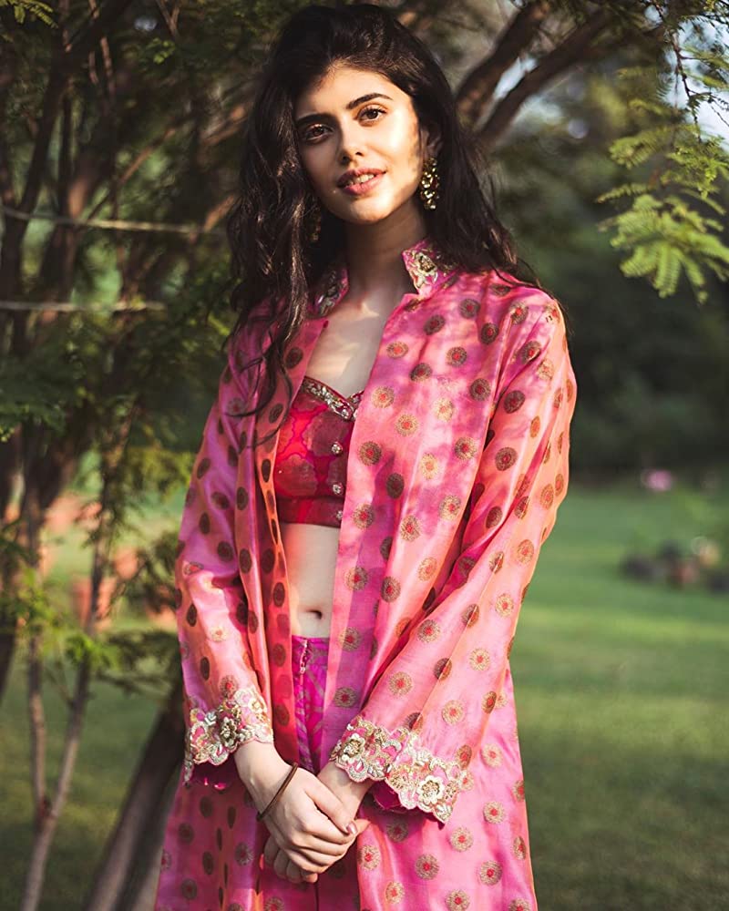 800x1000 Sanjana Sanghi