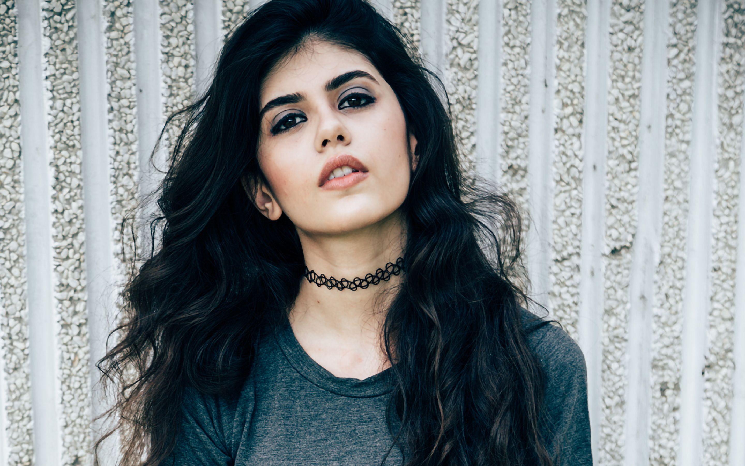 2880x1800 Sanjana Sanghi Dil Bechara Actress Macbook Pro Retina